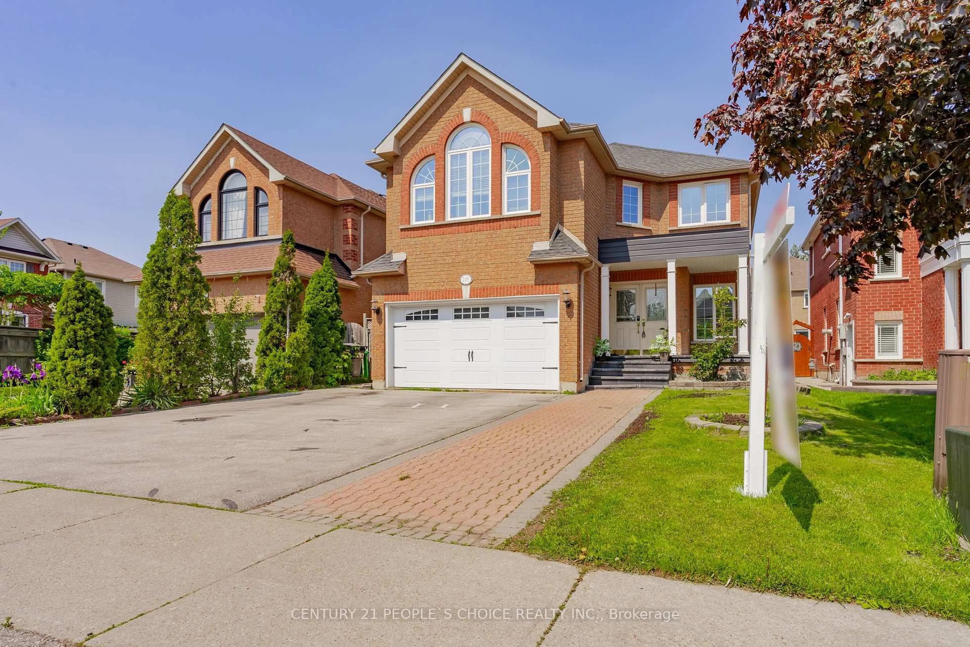 Home with brick exterior material, street for 225 Drinkwater Rd, Brampton Ontario L6Y 4S8