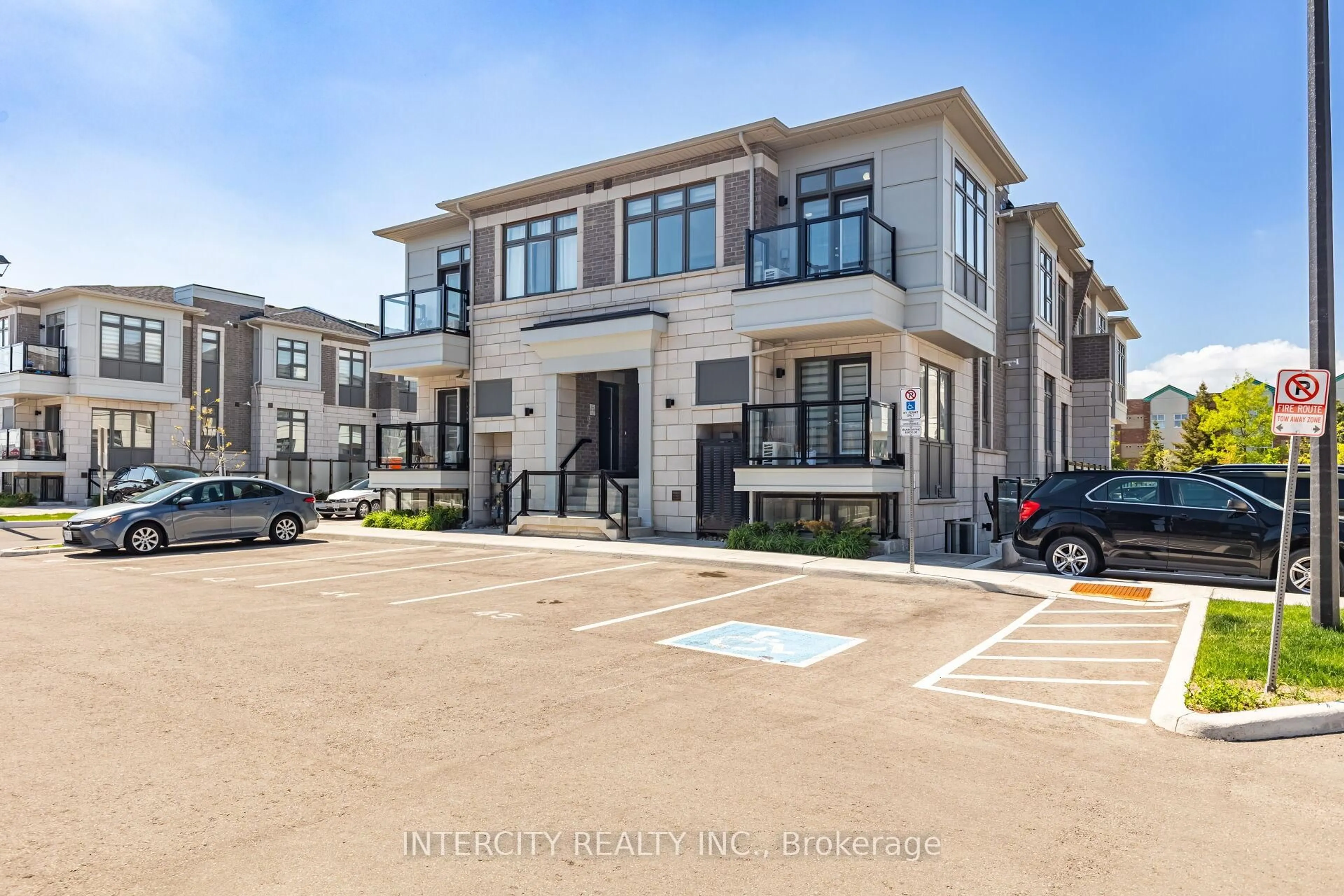 Unknown for 50 Halliford Pl #G62(610), Brampton Ontario L6P 0M7