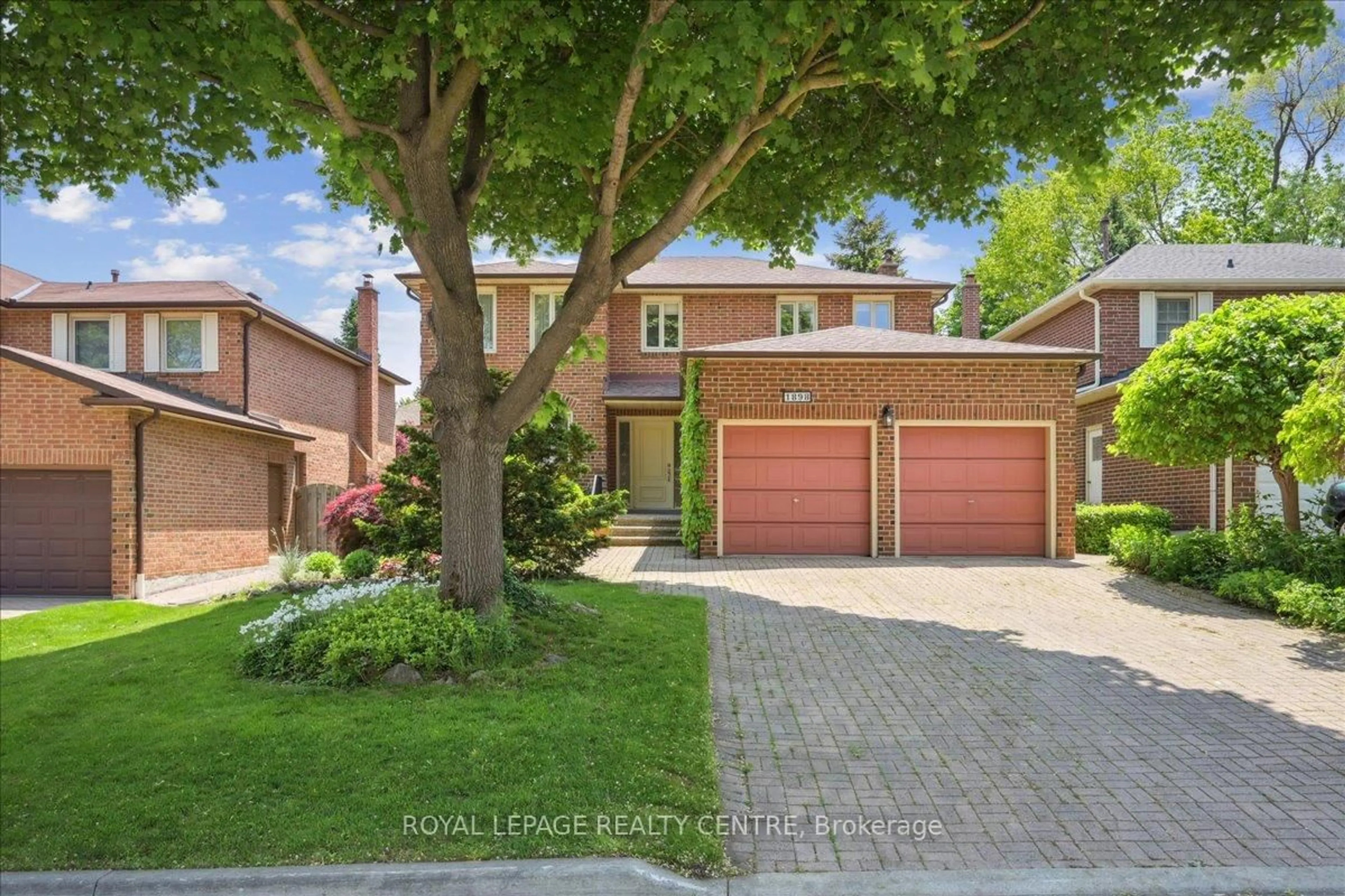 Home with brick exterior material, street for 1898 Flintlock Crt, Mississauga Ontario L5L 3E1