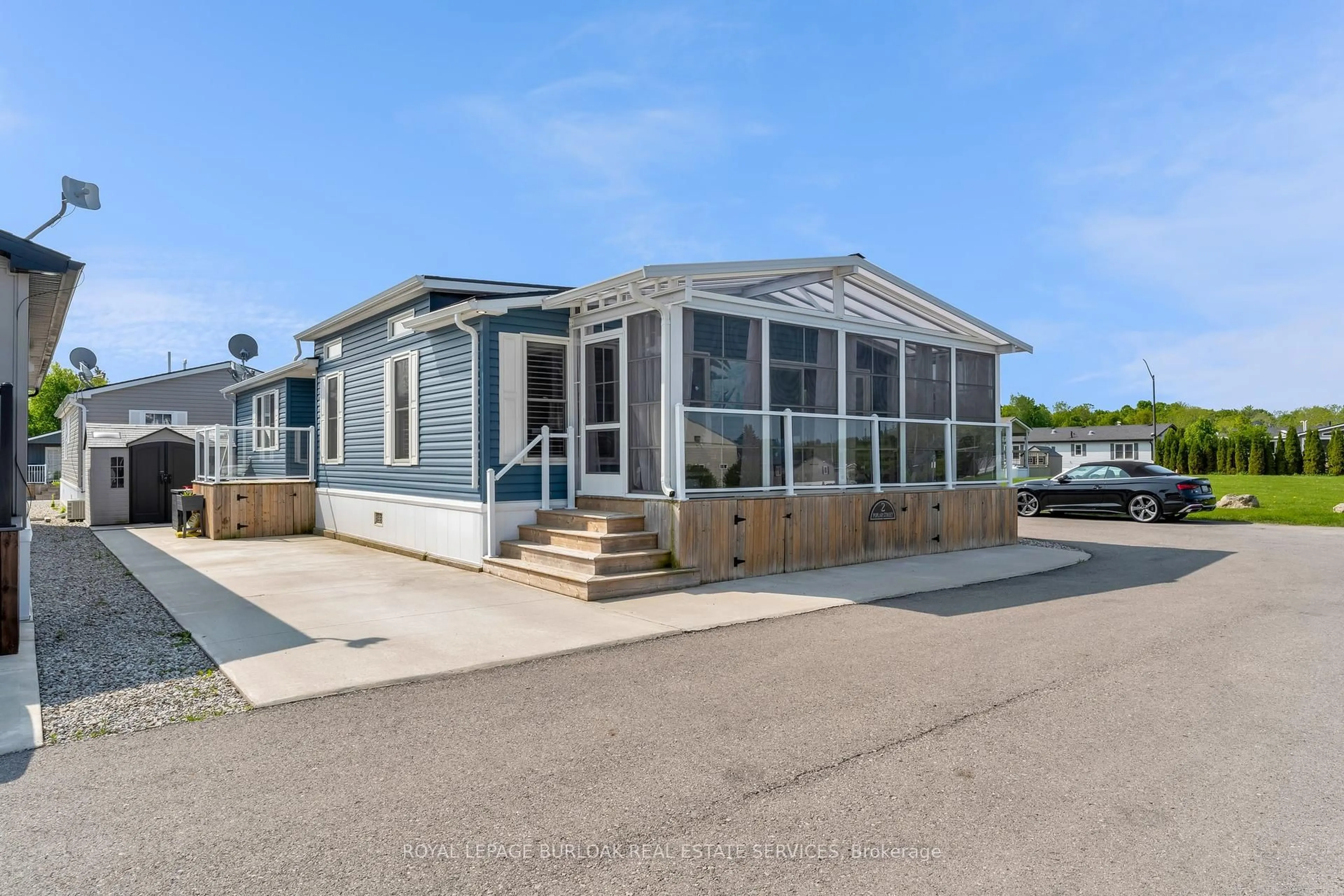 Home with vinyl exterior material, unknown for 4449 Milburough Line ##2 Poplar Street, Burlington Ontario L7P 0C5