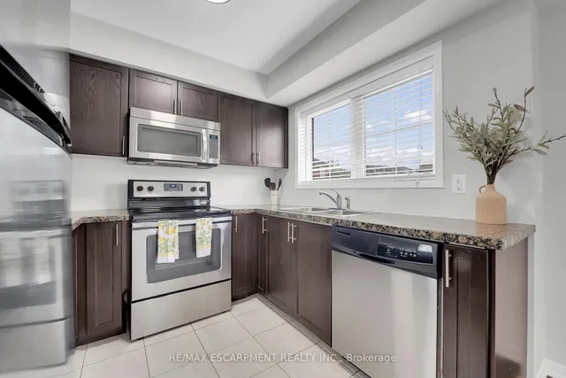 Additional property image - 35 Hays Blvd Unit 11