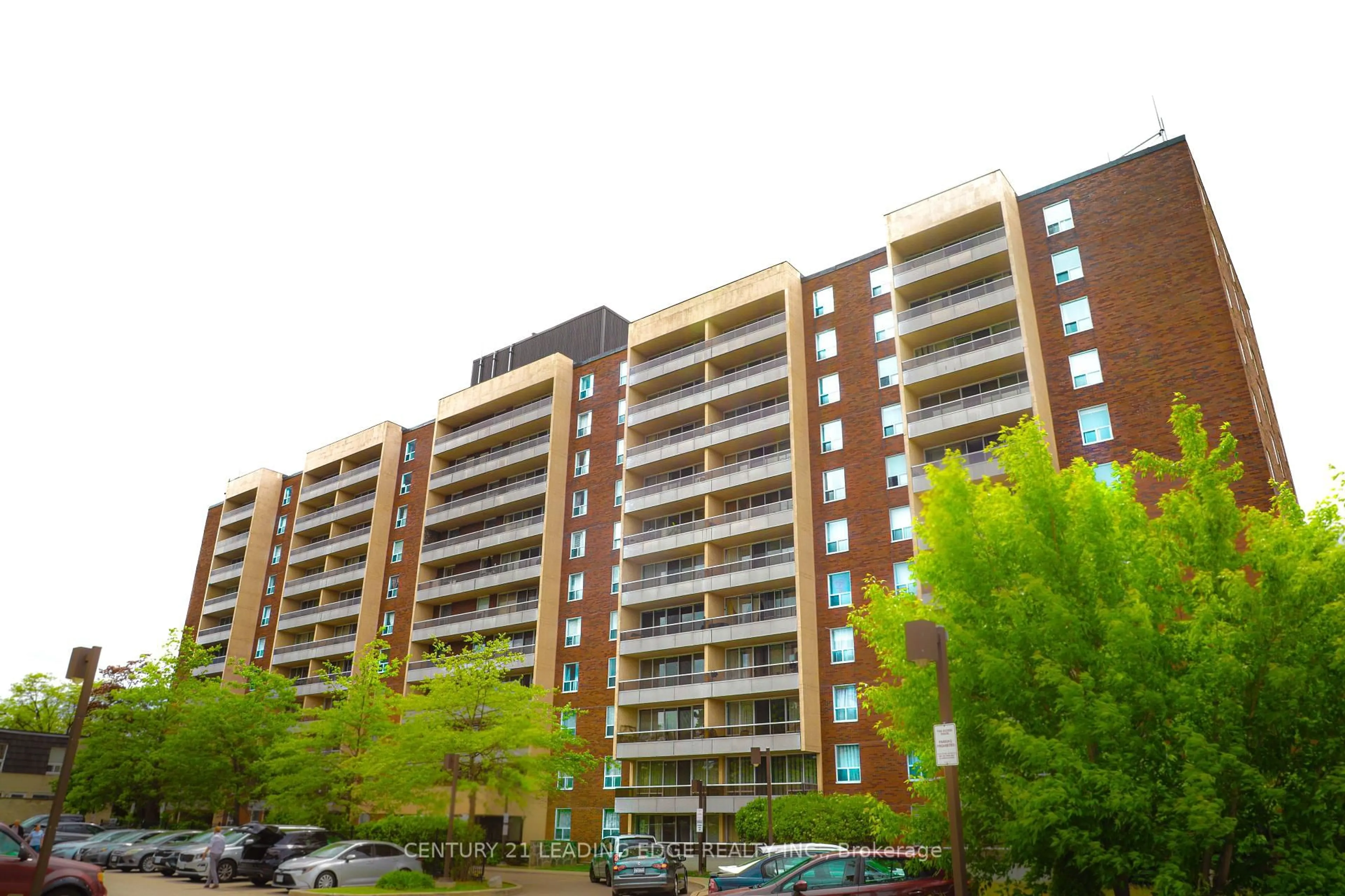 Unknown for 31 Four Winds Dr #904, Toronto Ontario M3J 1K9