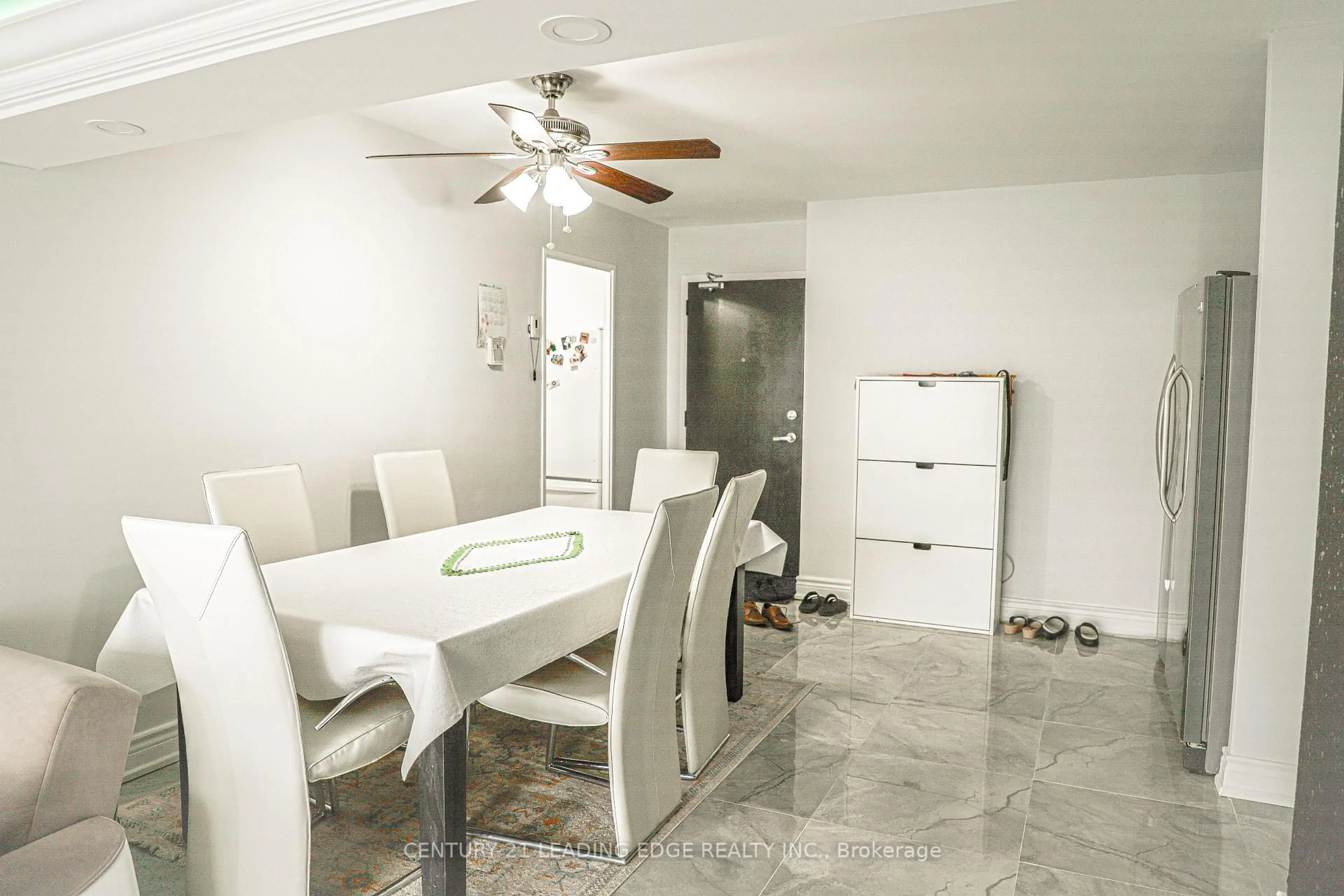 Dining room, ceramic/tile floor for 31 Four Winds Dr #904, Toronto Ontario M3J 1K9