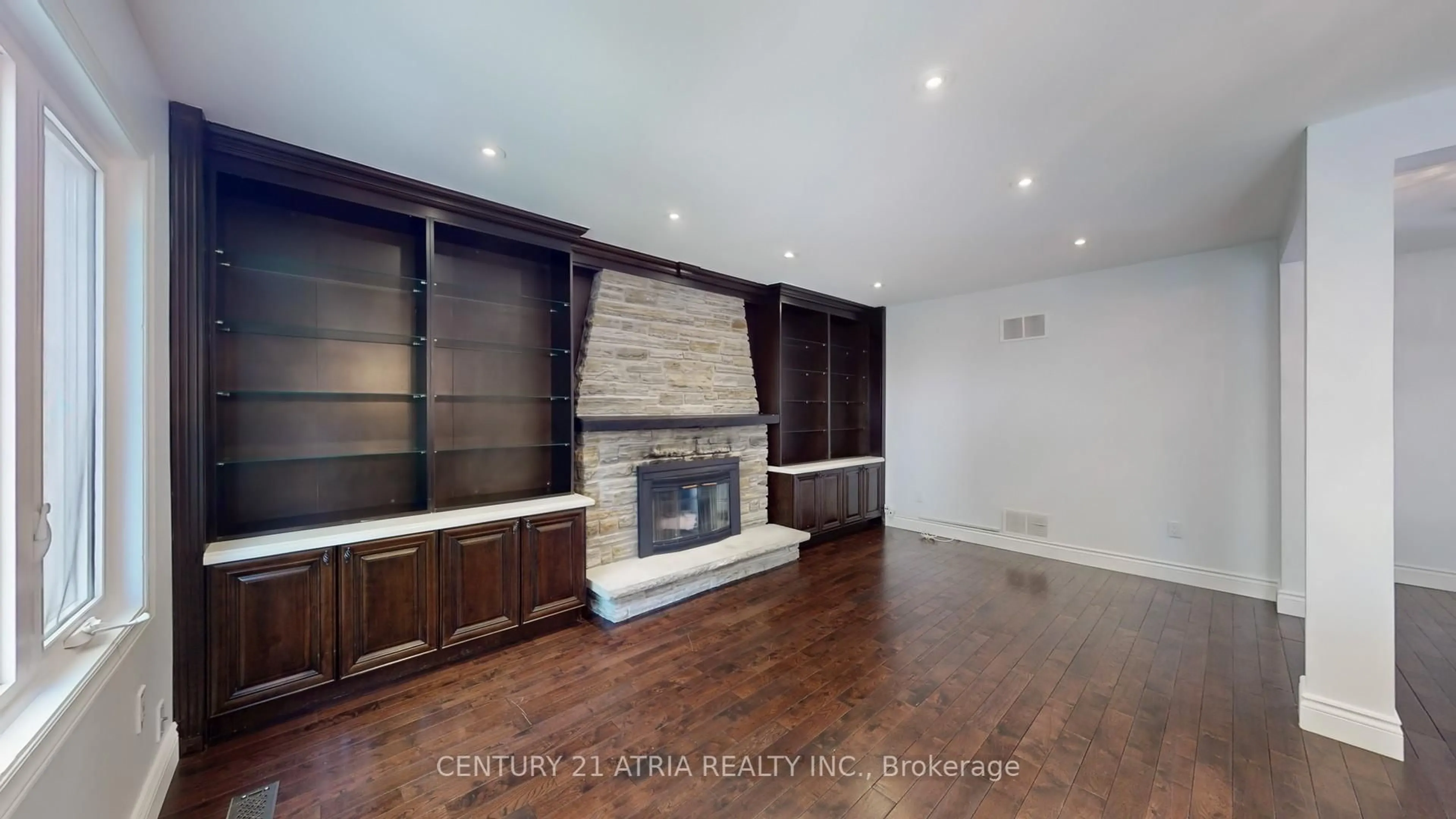 Unknown for 1483 Royal Oaks Rd, Mississauga Ontario L5H 3R6