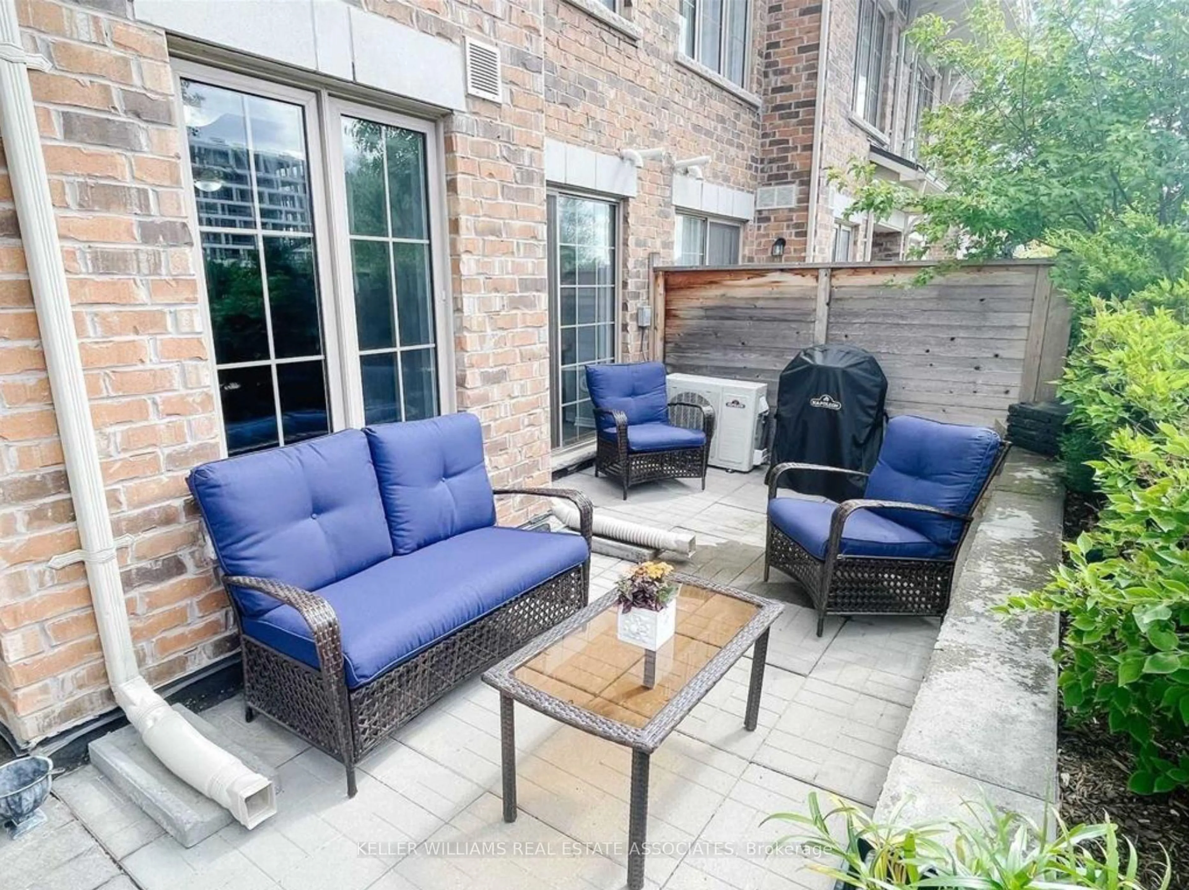 Patio, street for 2441 Greenwich Dr #60, Oakville Ontario L6M 0S3