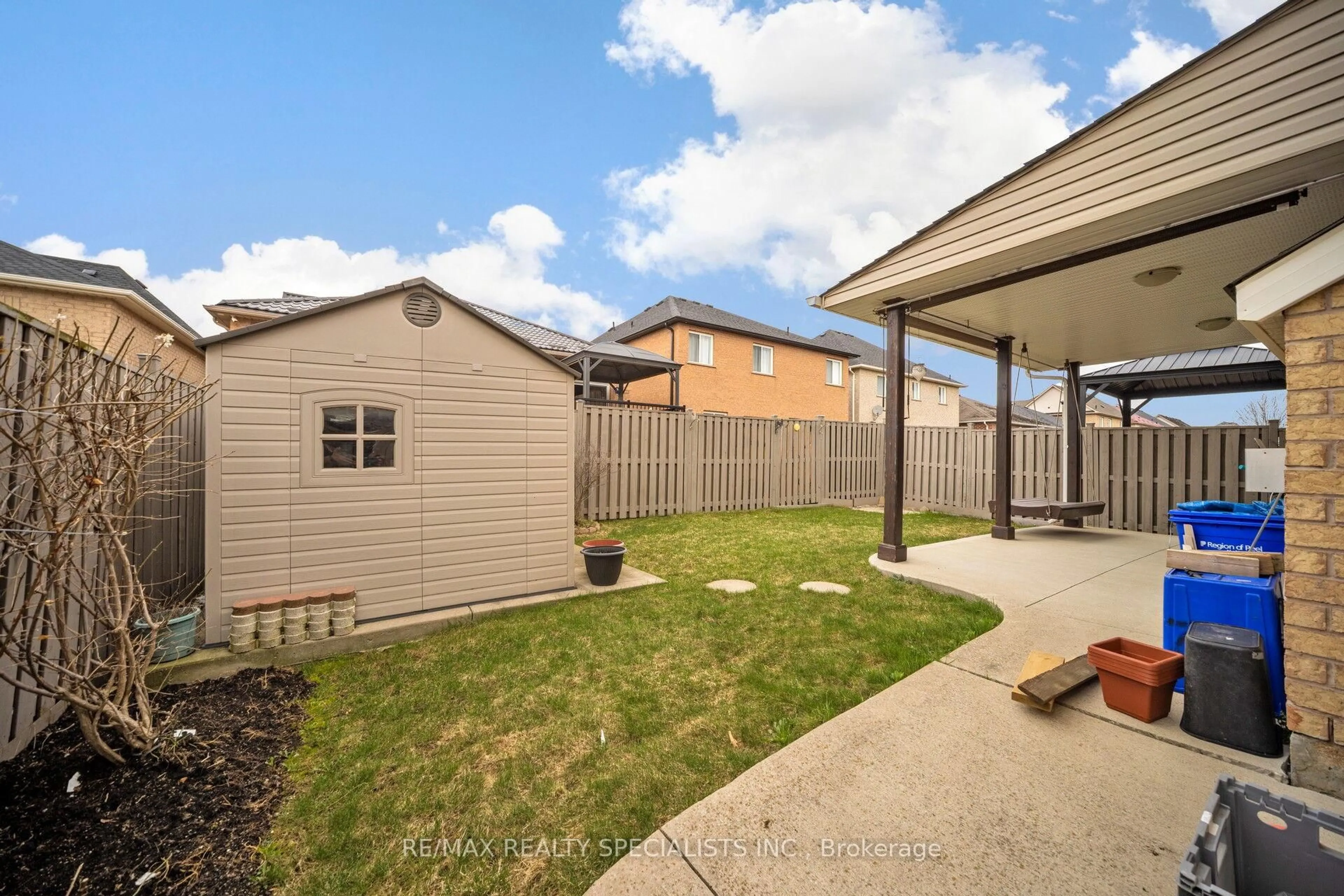 Unknown for 102 Chalkfarm Cres, Brampton Ontario L7A 3V9