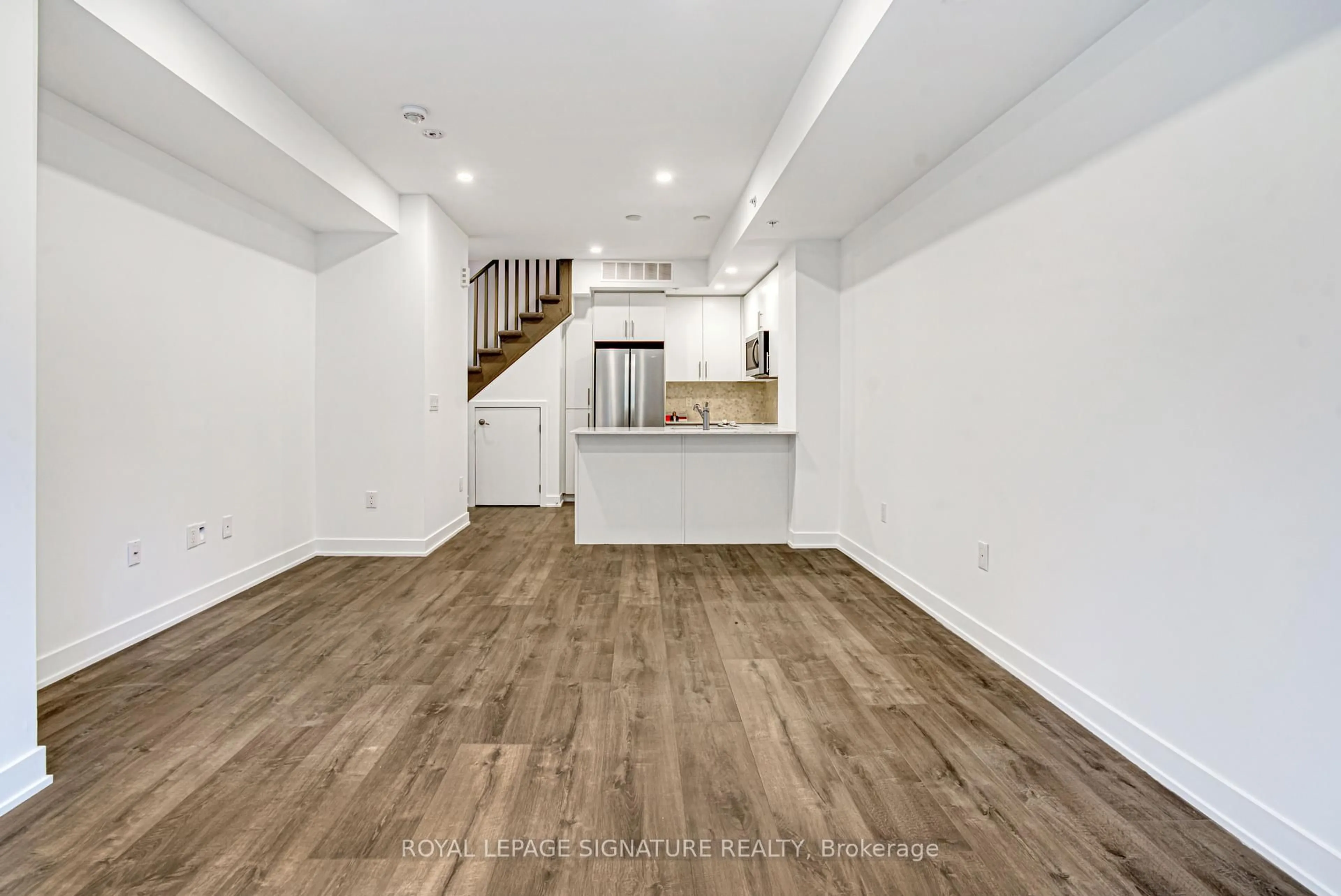 Open concept kitchen, unknown for 3492 Widdicombe Way #7, Mississauga Ontario L5L 0B8