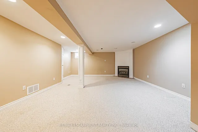 Additional property image - 451 Woodview Rd Unit 2