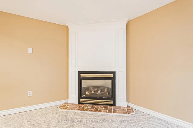 Additional property image - 451 Woodview Rd Unit 2