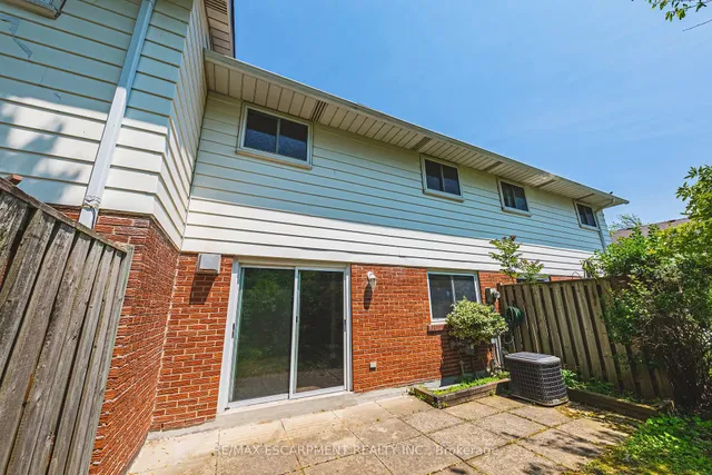 Additional property image - 451 Woodview Rd Unit 2
