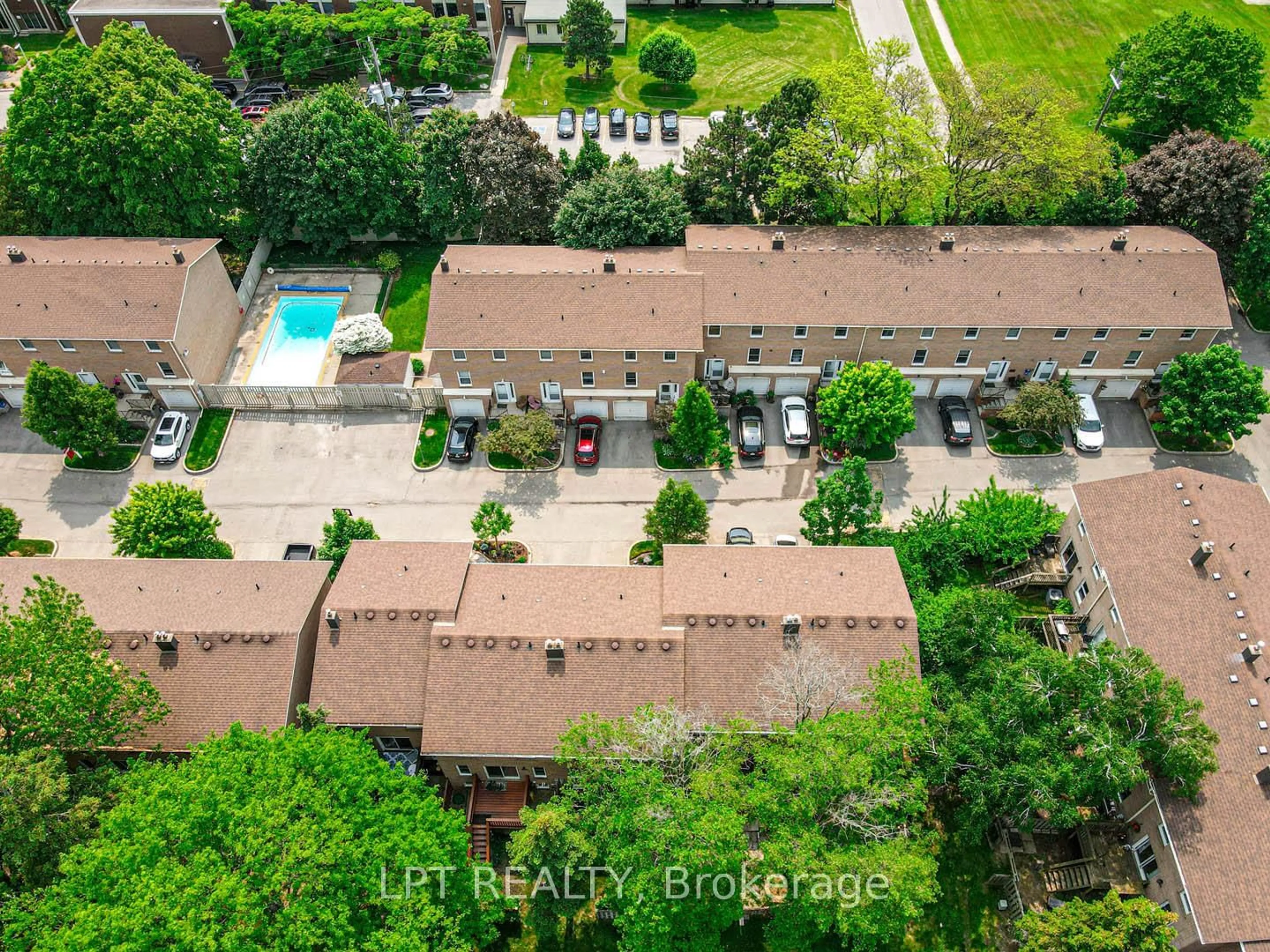 A pic from outside/outdoor area/front of a property/back of a property/a pic from drone, city buildings view from balcony for 2169 Mountain Grove Ave #7, Burlington Ontario L7P 2H8