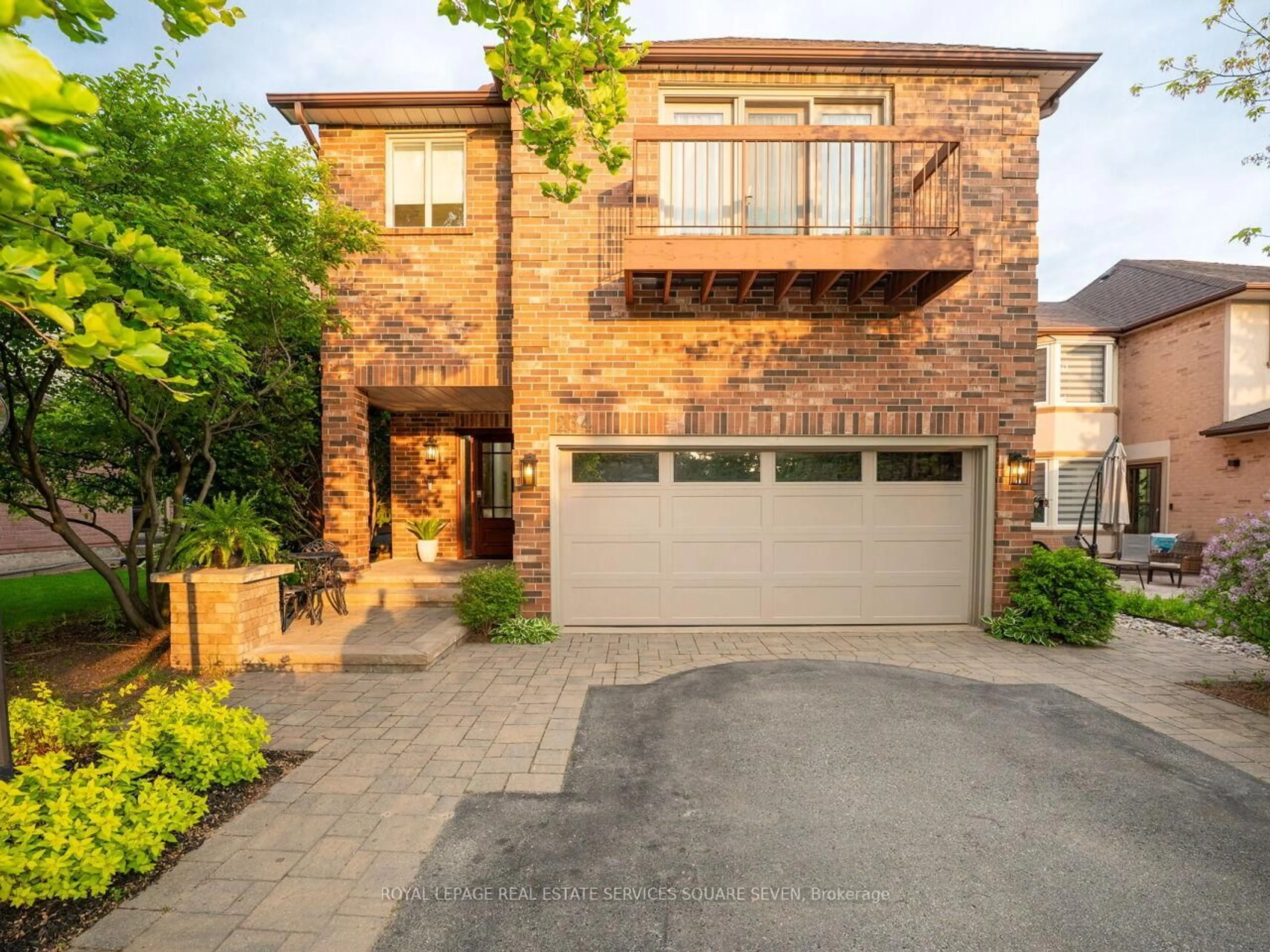 Home with brick exterior material, street for 234 SEWELL Dr, Oakville Ontario L6H 1E4