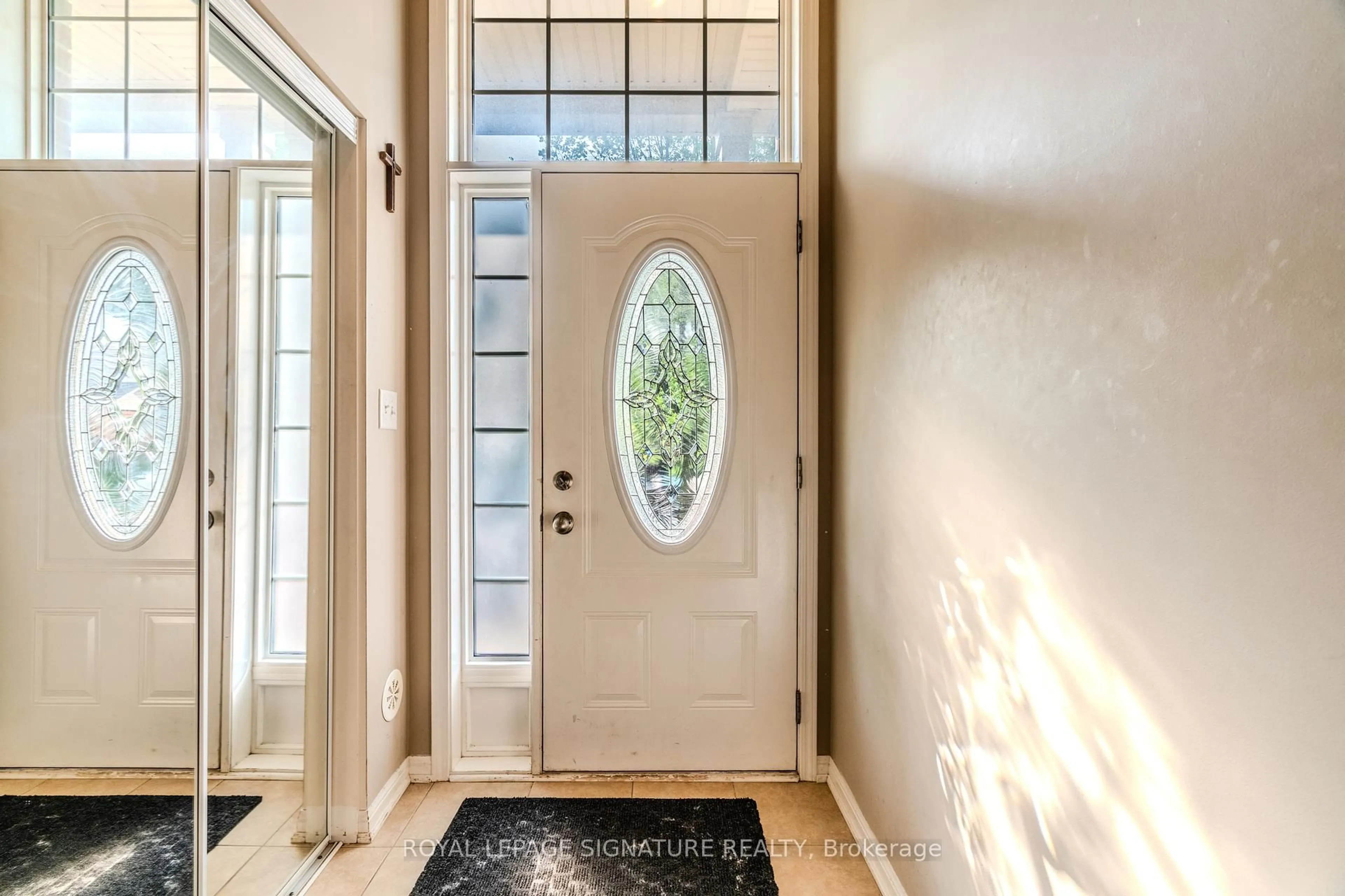 Indoor entryway for 81 Bevington Rd, Brampton Ontario L7A 0R7