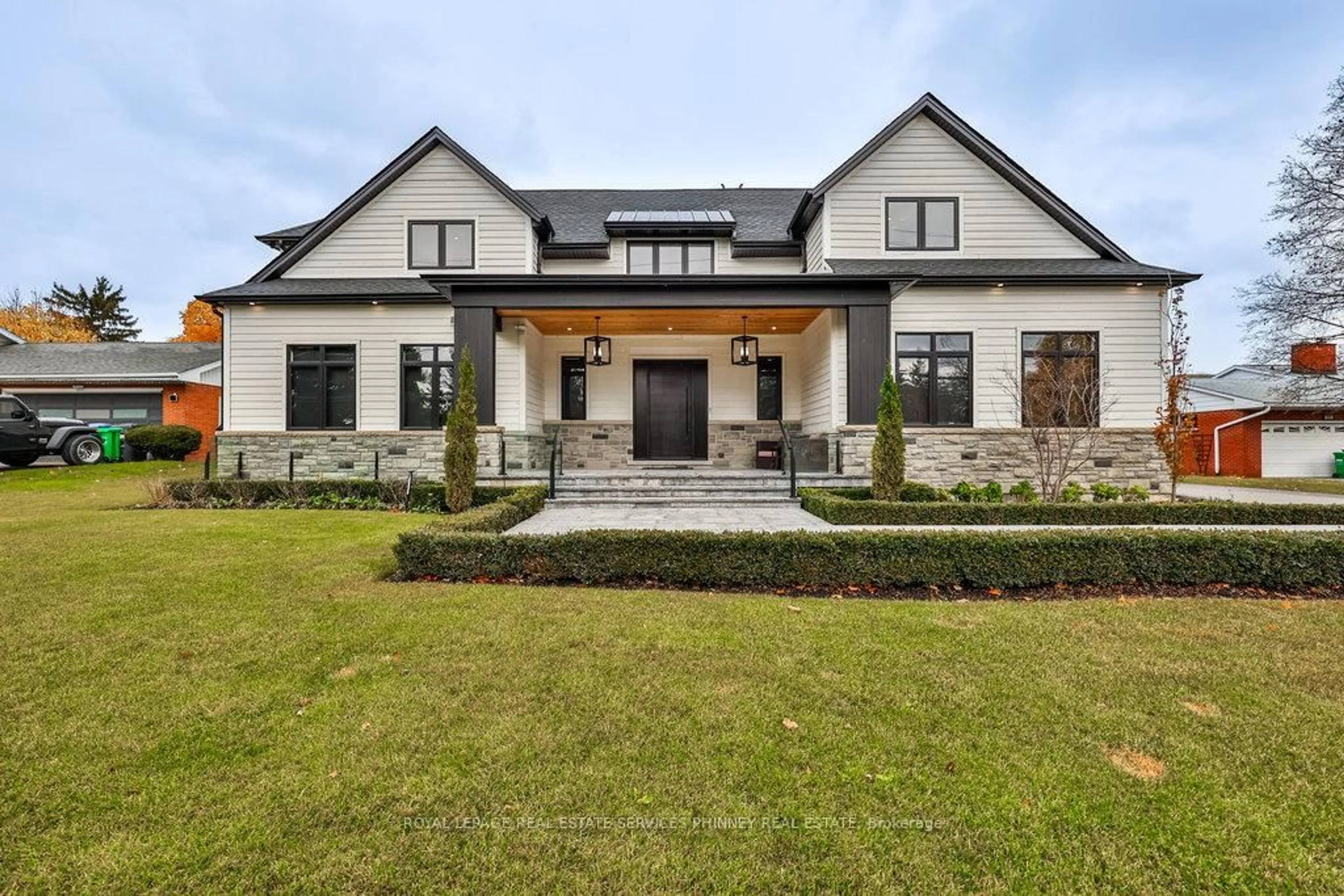 Home with brick exterior material, unknown for 57 Joymar Dr, Mississauga Ontario L5M 1G1