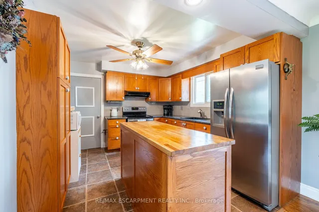 Additional property image - 2718 No 8 Sdrd