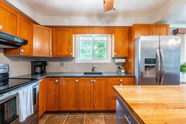Additional property image - 2718 No 8 Sdrd
