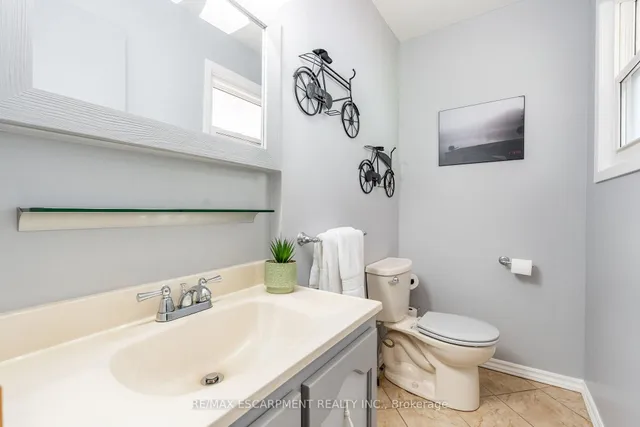 Additional property image - 2718 No 8 Sdrd