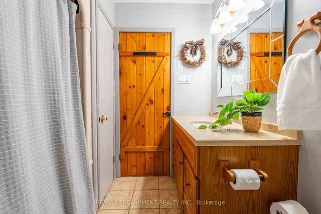 Additional property image - 2718 No 8 Sdrd