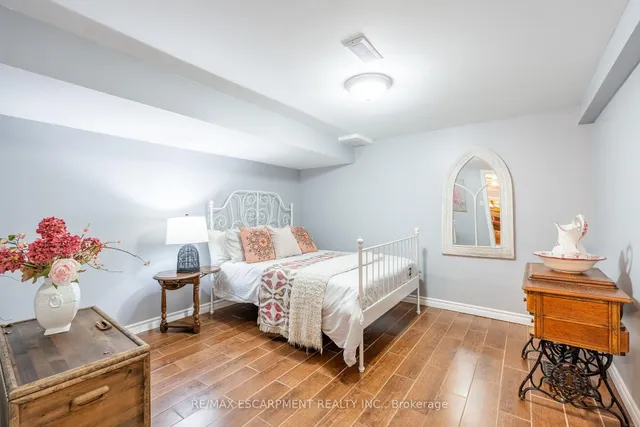 Additional property image - 2718 No 8 Sdrd