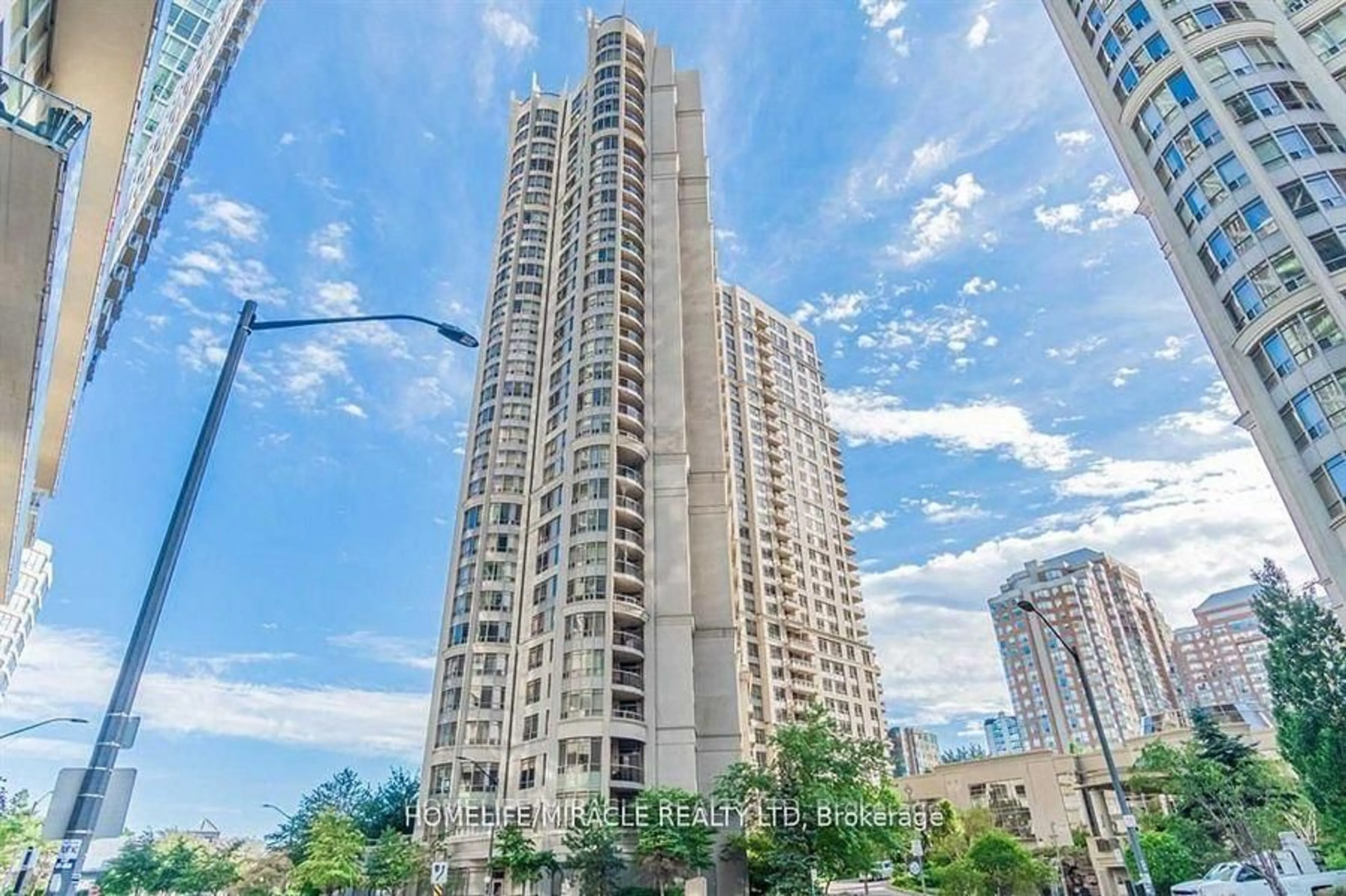 Unknown for 3880 Duke Of York Blvd #1401, Mississauga Ontario L5B 4M7