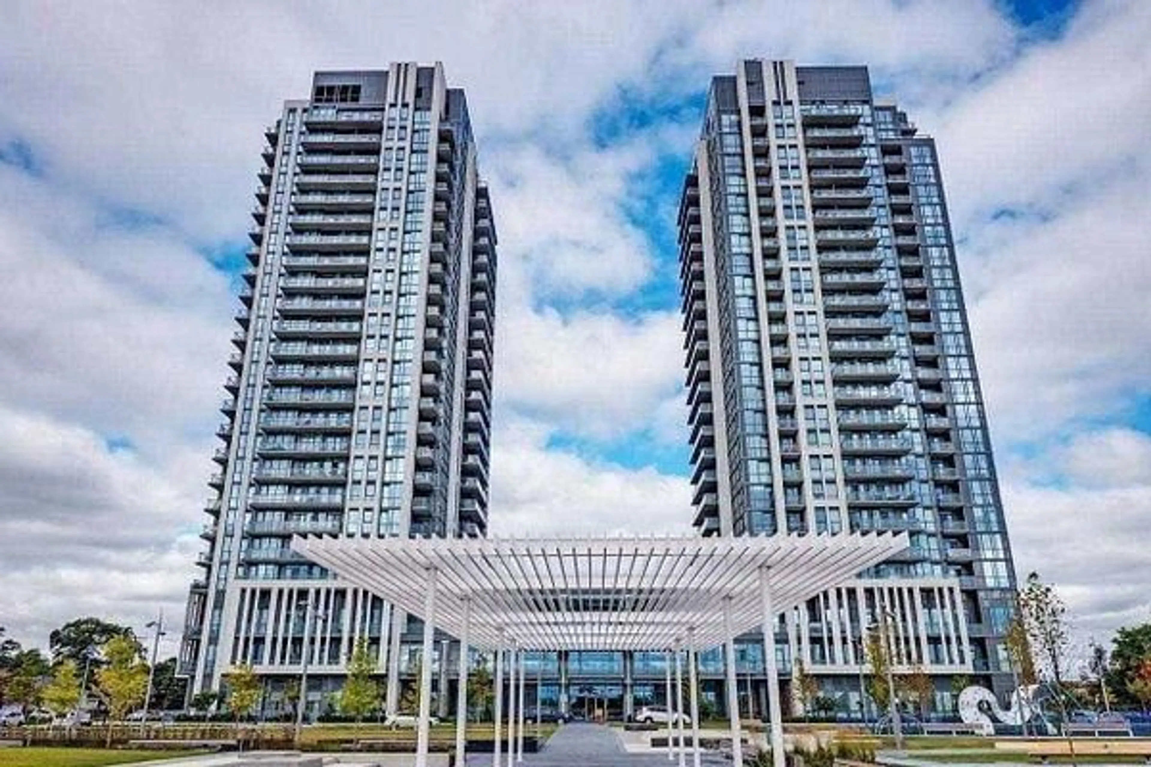 Indoor foyer for 17 Zorra St #1805, Toronto Ontario M8Z 0C8