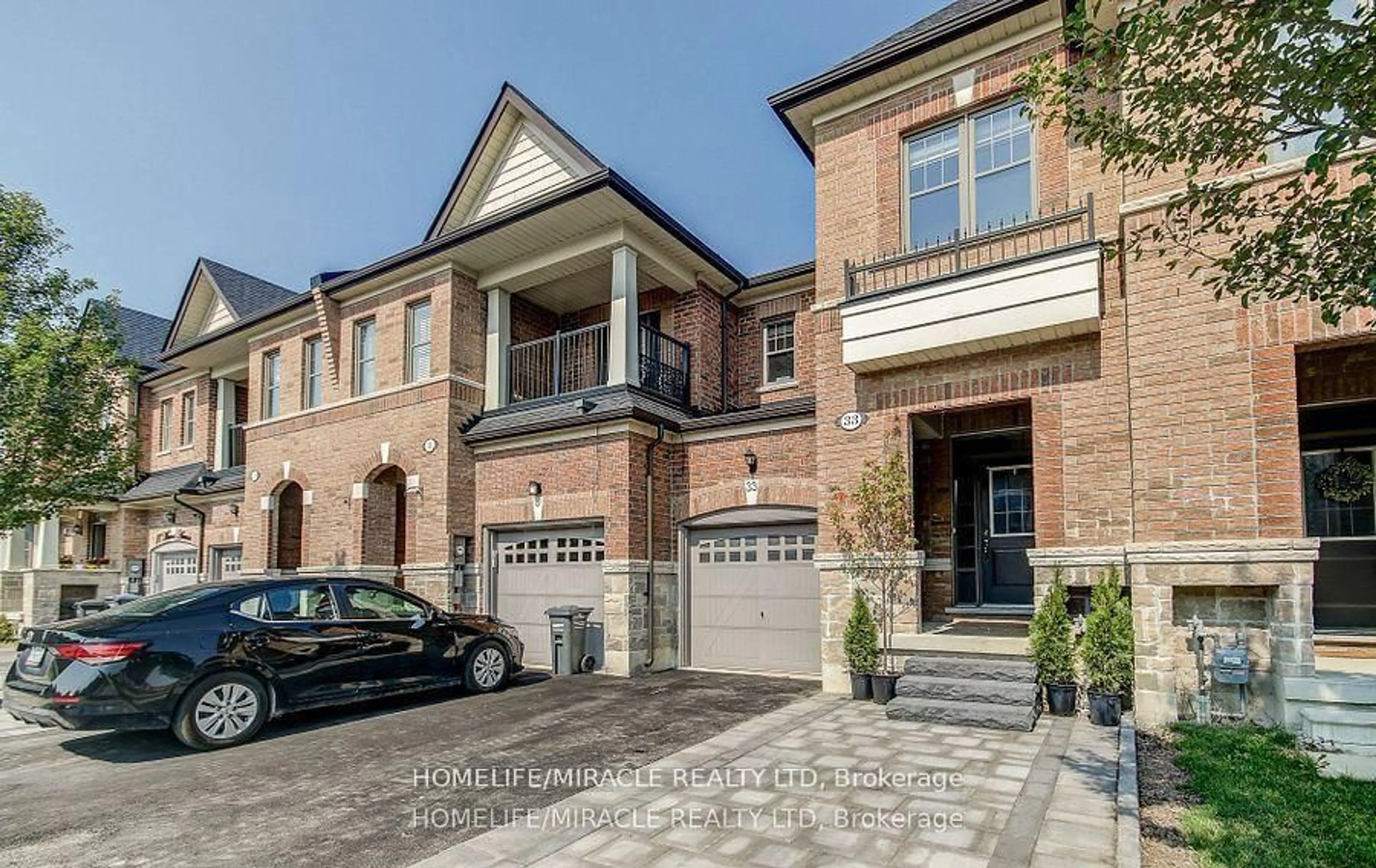 Home with brick exterior material, street for 33 MORRA Ave, Caledon Ontario L7E 4K6