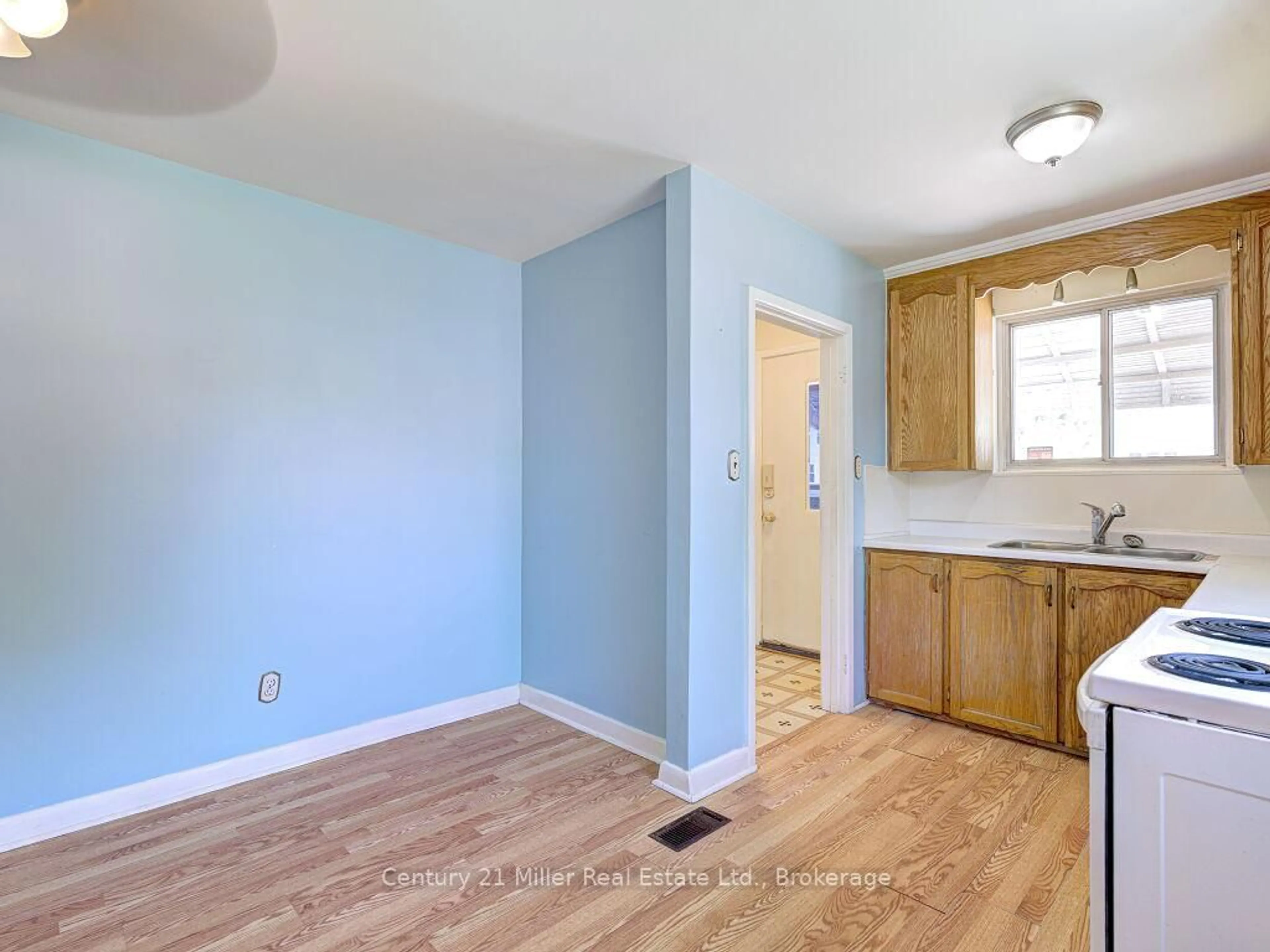 Unknown for 156 Westside Dr, Oakville Ontario L6K 1P3