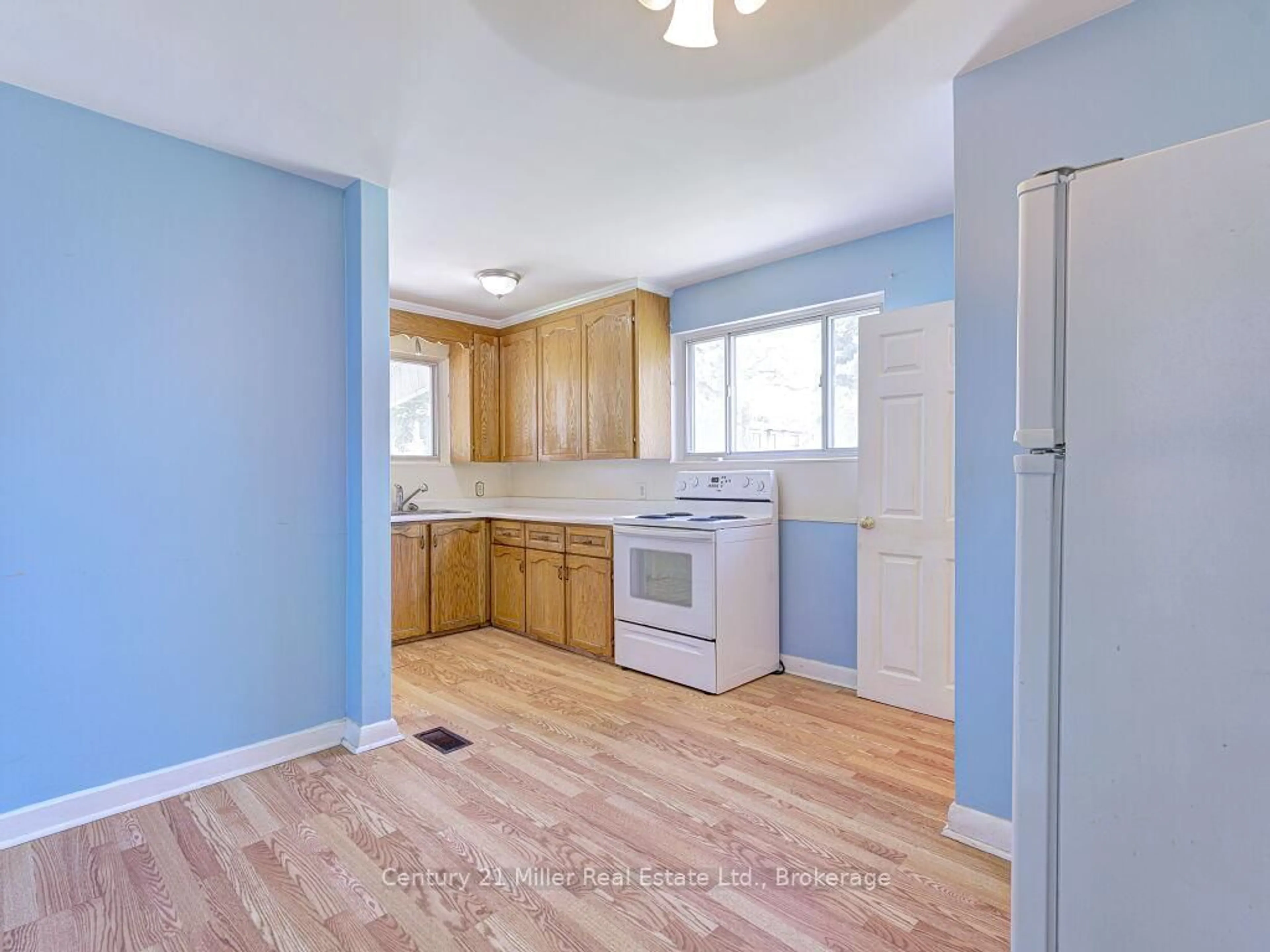 Unknown for 156 Westside Dr, Oakville Ontario L6K 1P3
