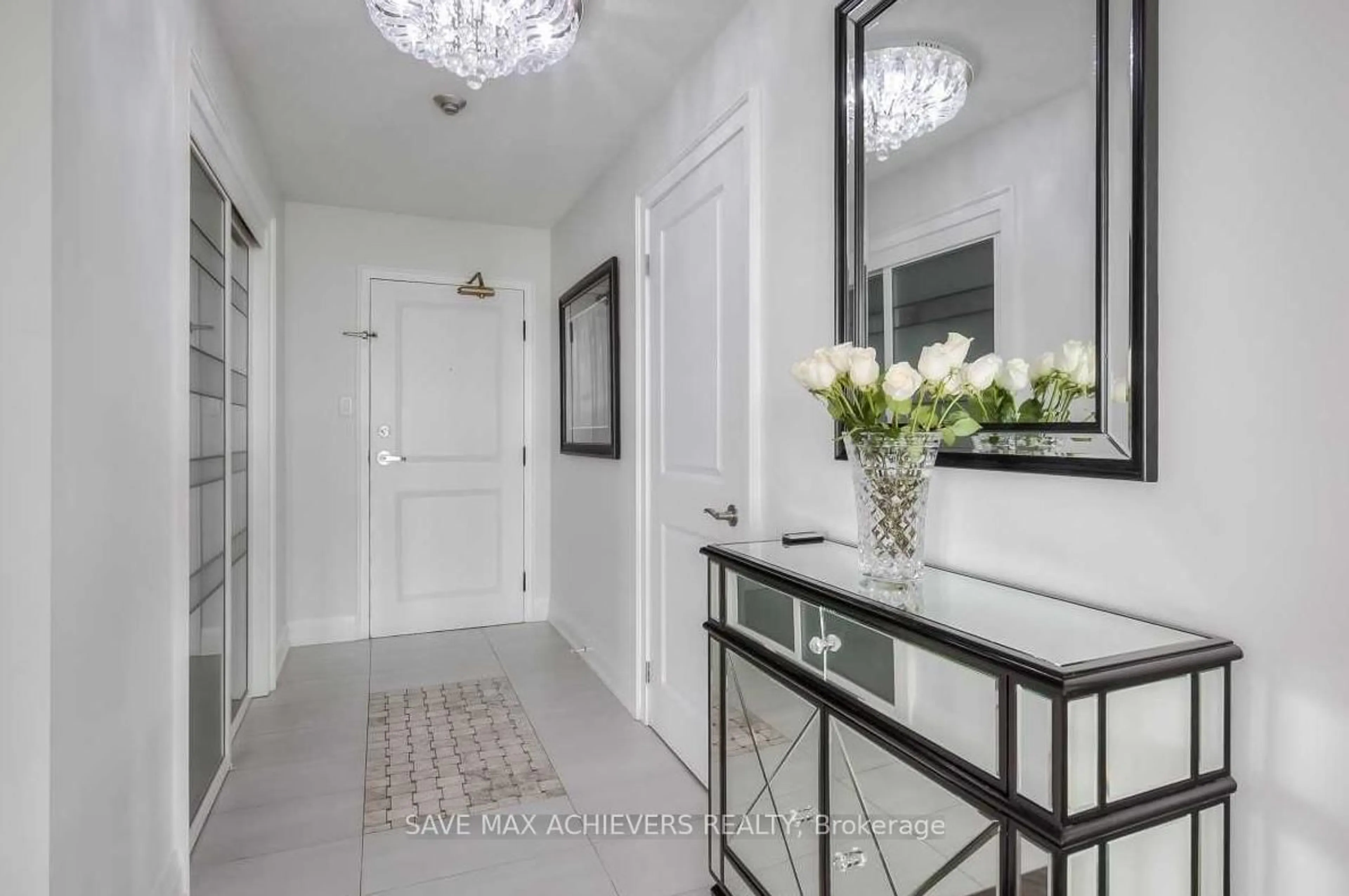 Indoor entryway for 5 Rowntree Rd #1815, Toronto Ontario M9V 5G9
