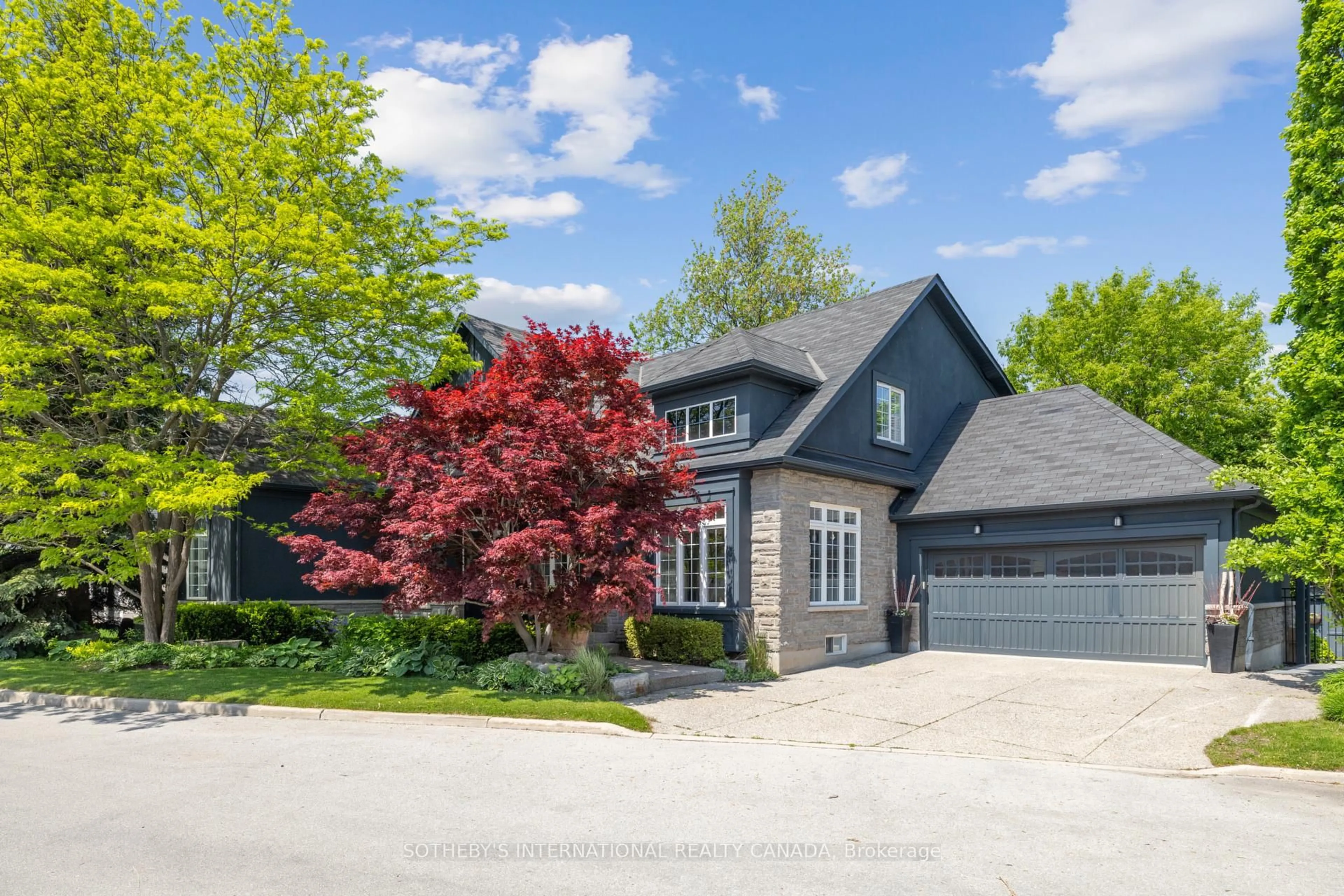 Home with brick exterior material, street for 221 Carlini Crt, Oakville Ontario L6K 3Y8