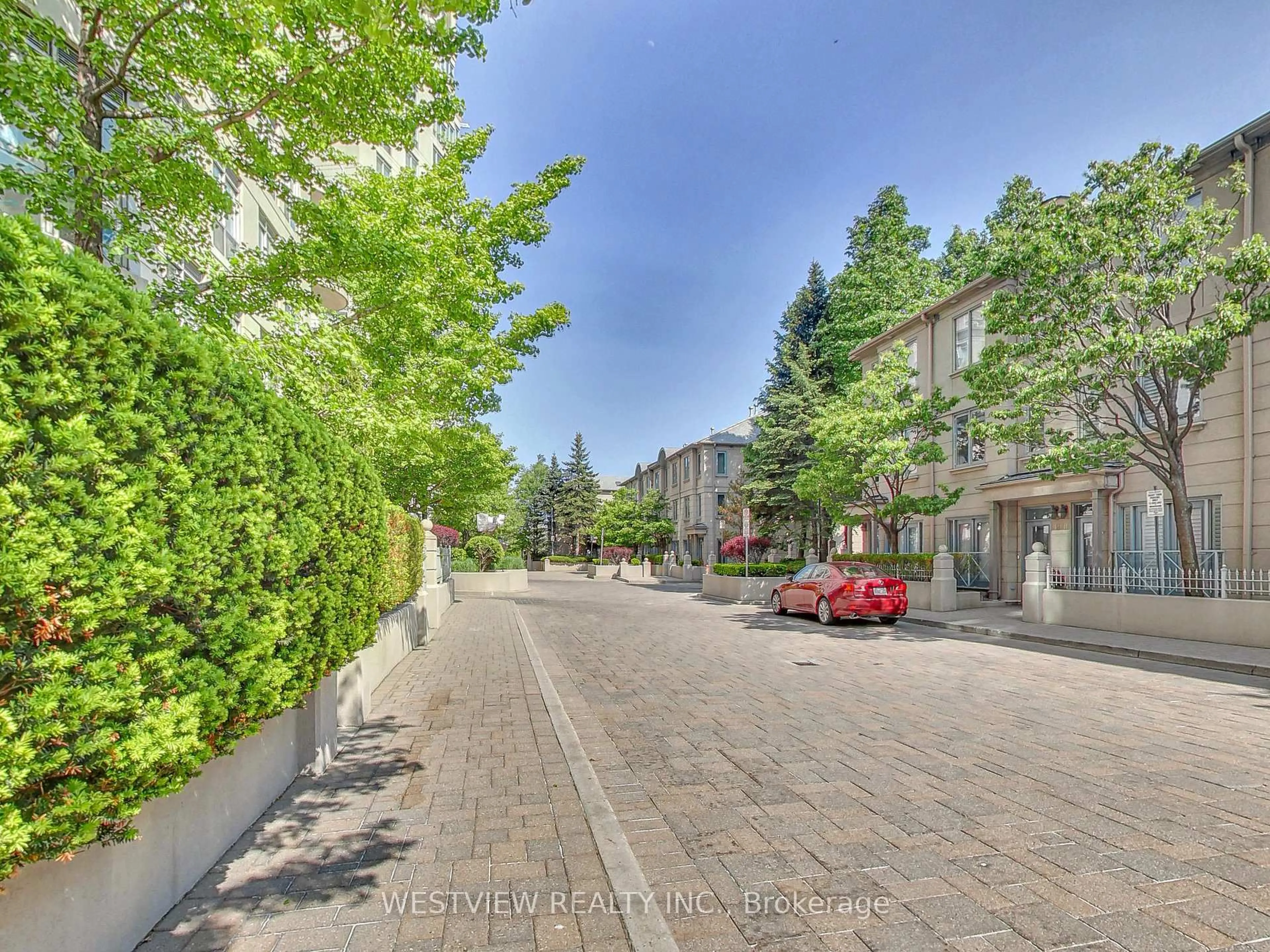 Patio, street for 2111 Lake Shore Blvd #TH7, Toronto Ontario M8V 4B2