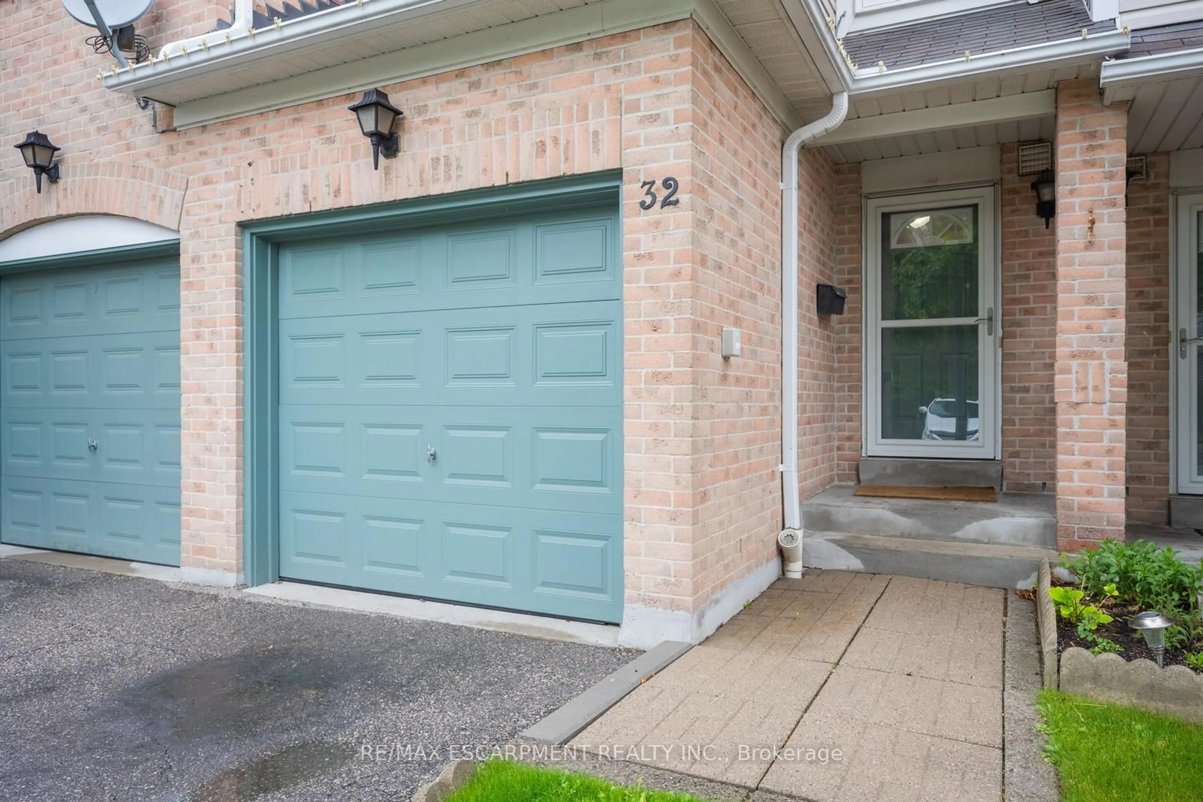Unknown for 55 Barondale Dr #32, Mississauga Ontario L4Z 3P9