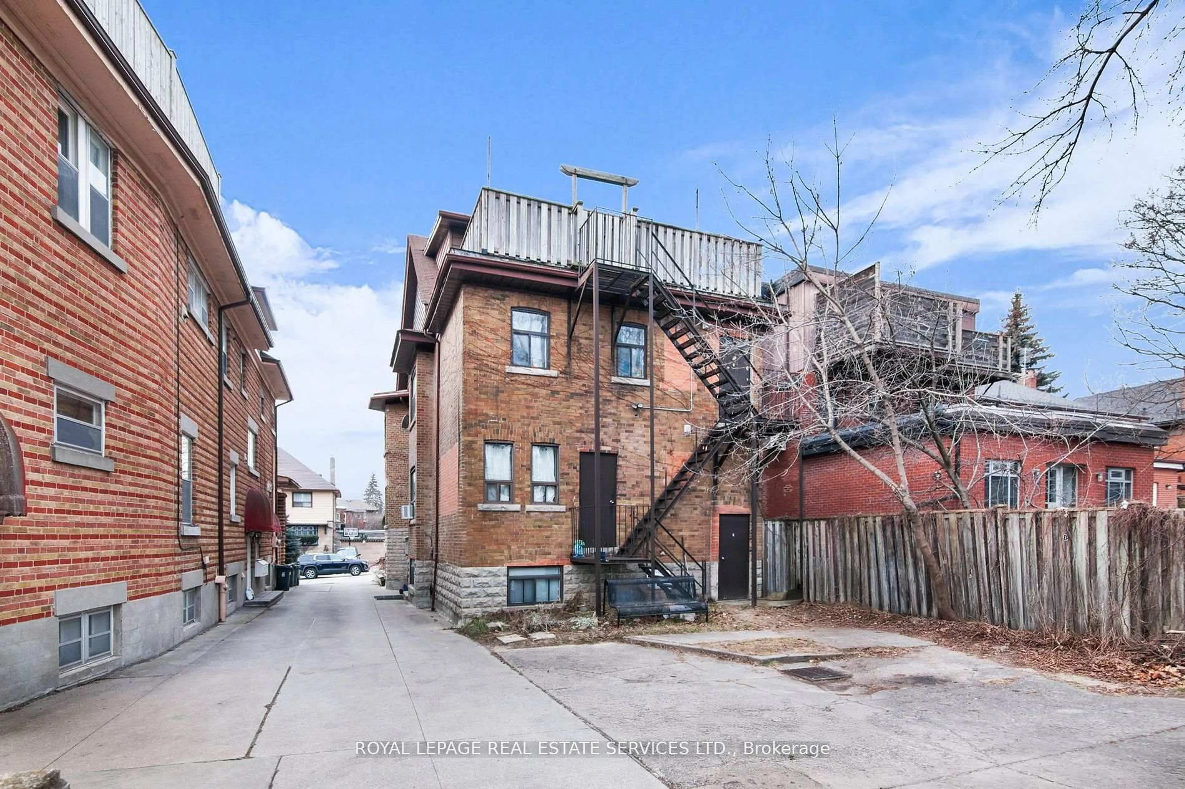 Unknown for 5 Northcliffe Blvd, Toronto Ontario M6H 3G9