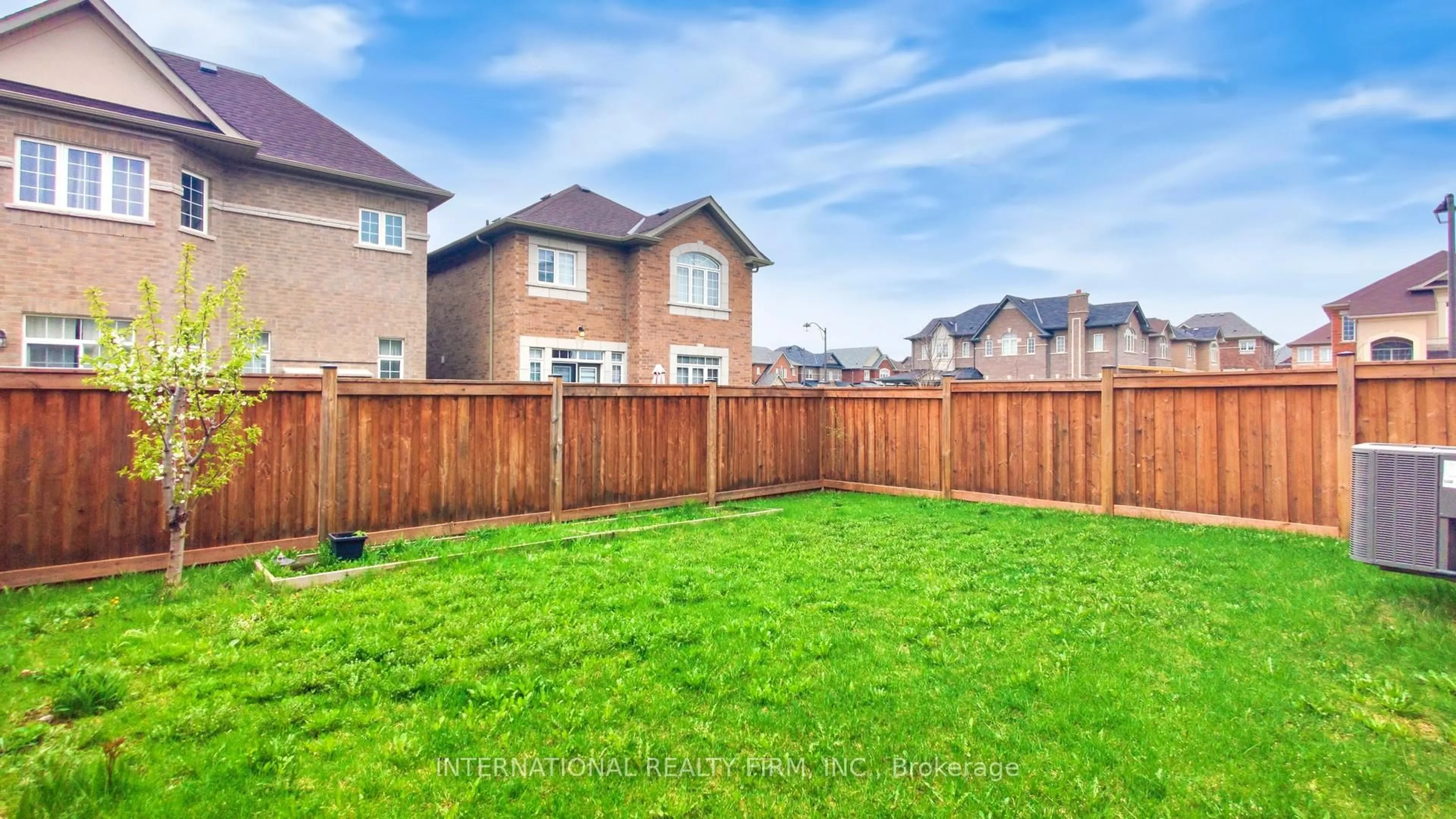 Unknown for 254 Niagara Tr, Halton Hills Ontario L7G 0M4