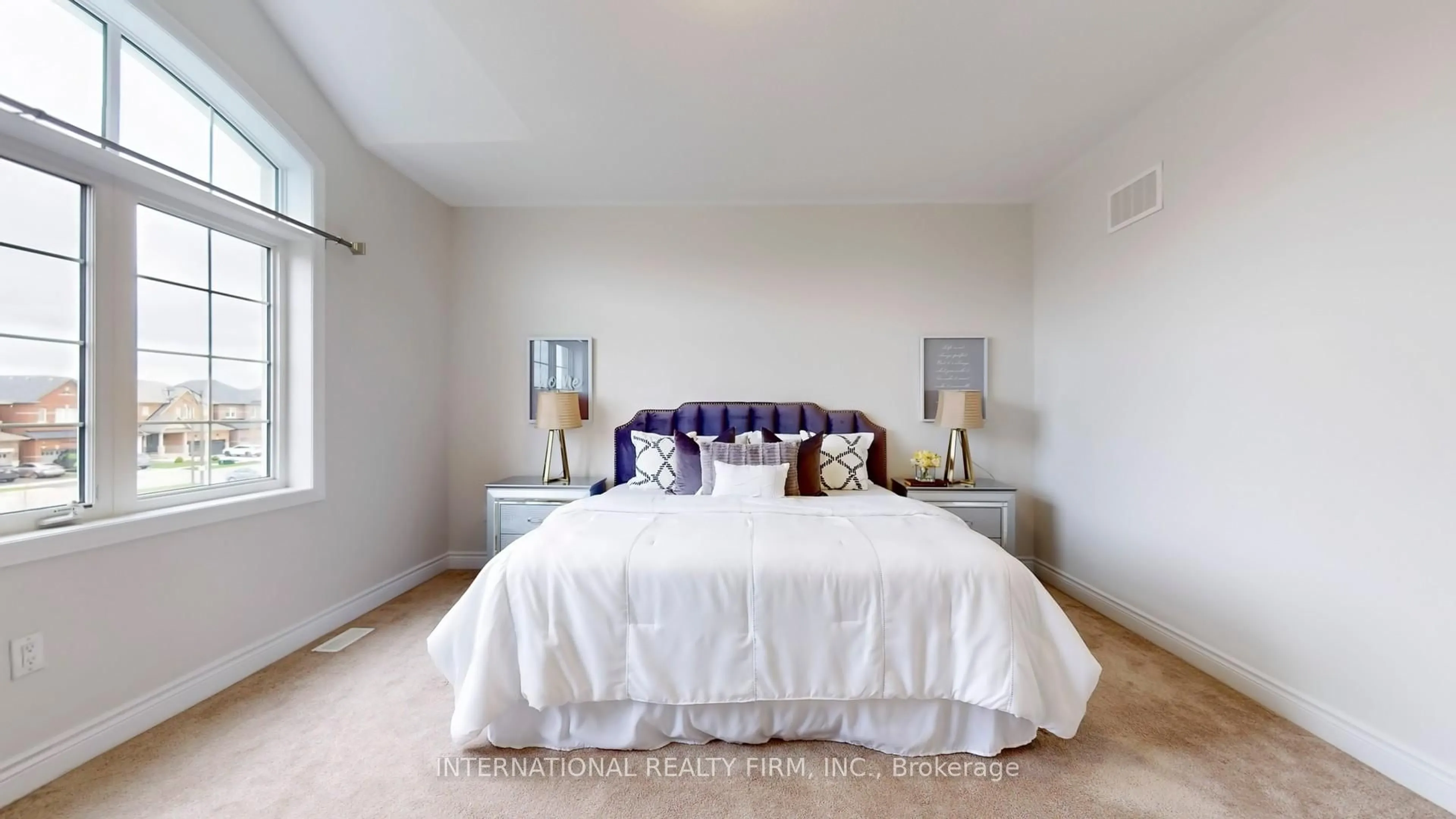 Bedroom with bed, carpet floor for 254 Niagara Tr, Halton Hills Ontario L7G 0M4