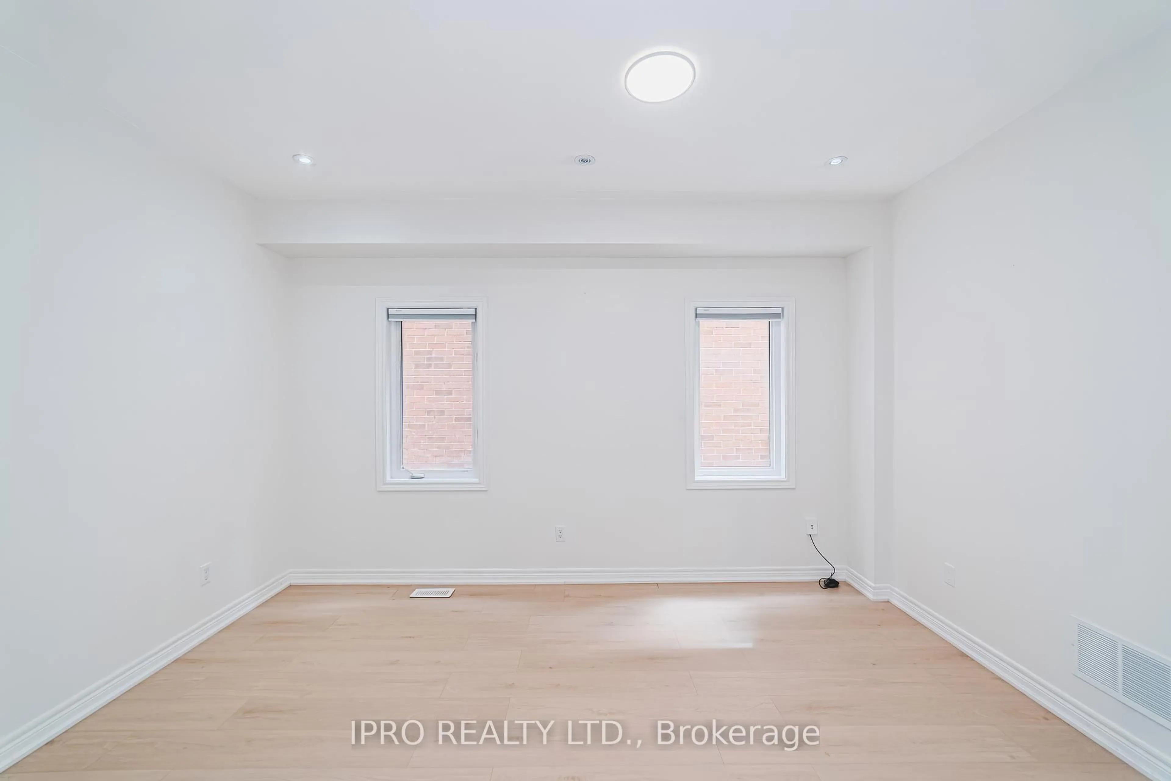 A pic of a room for 14 Vanwood Cres, Brampton Ontario L6P 2X4