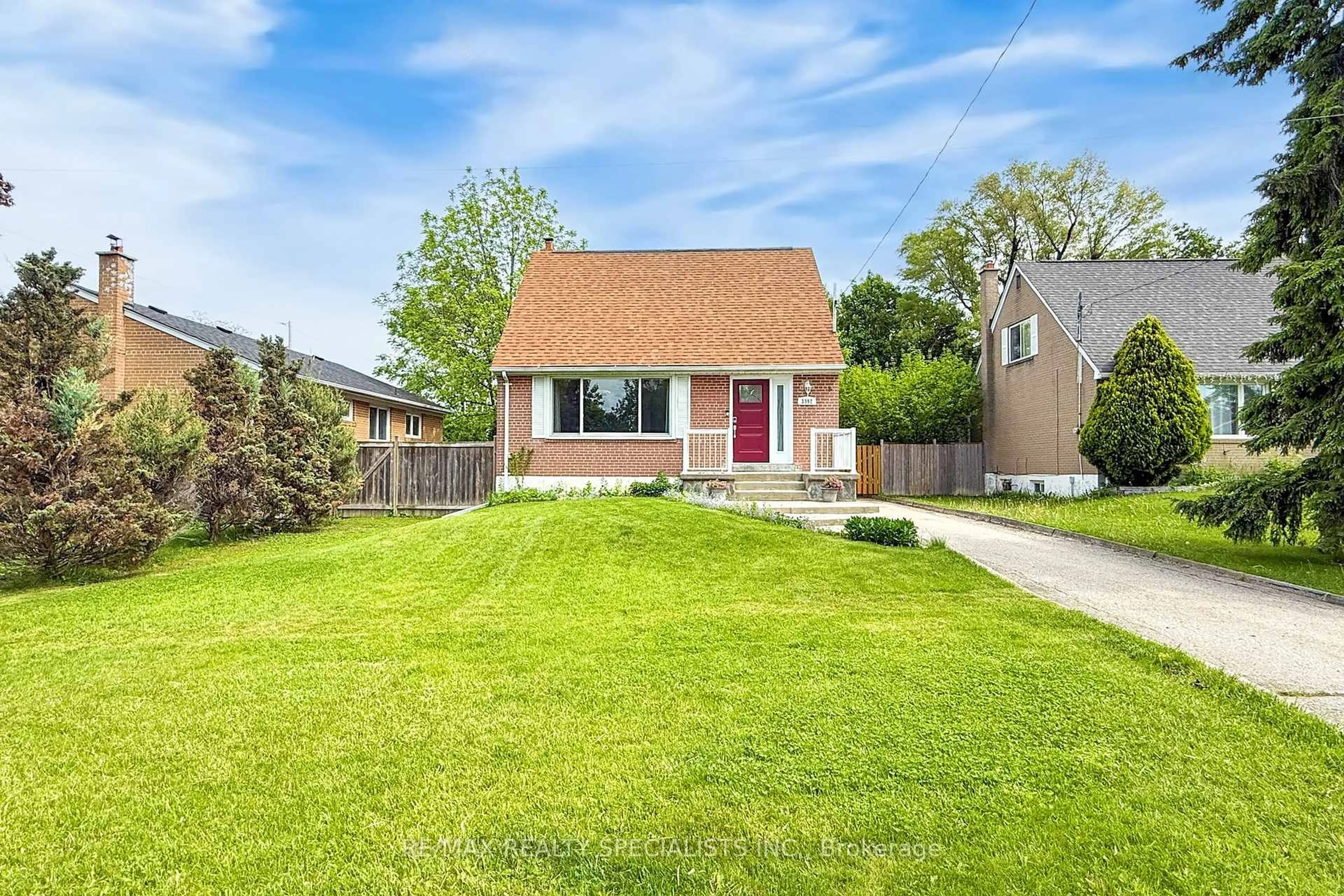 Unknown for 3392 Sonja Rd, Mississauga Ontario L4T 1R1