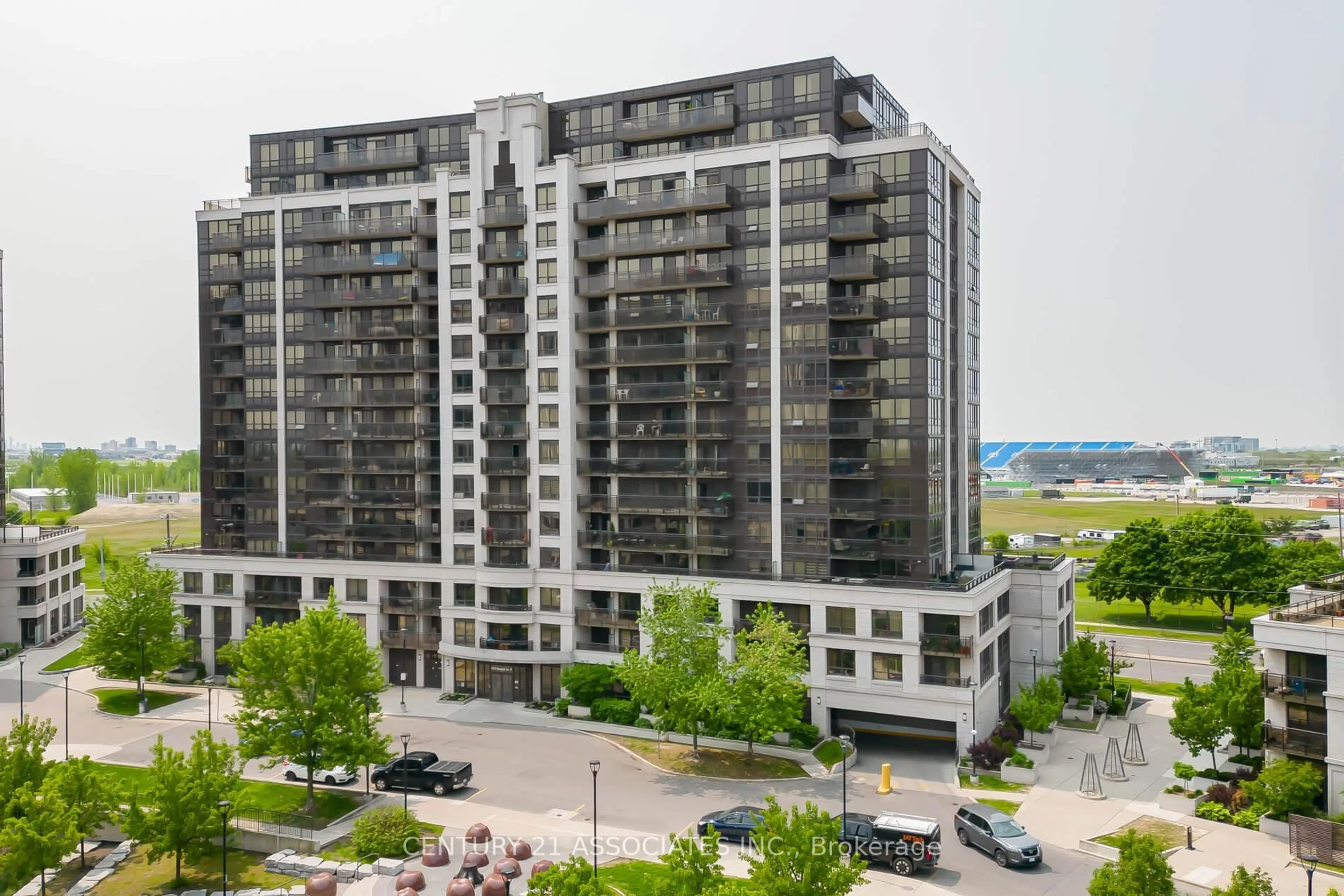 A pic from outside/outdoor area/front of a property/back of a property/a pic from drone, city buildings view from balcony for 1070 Sheppard Ave #309, Toronto Ontario M3J 0G8