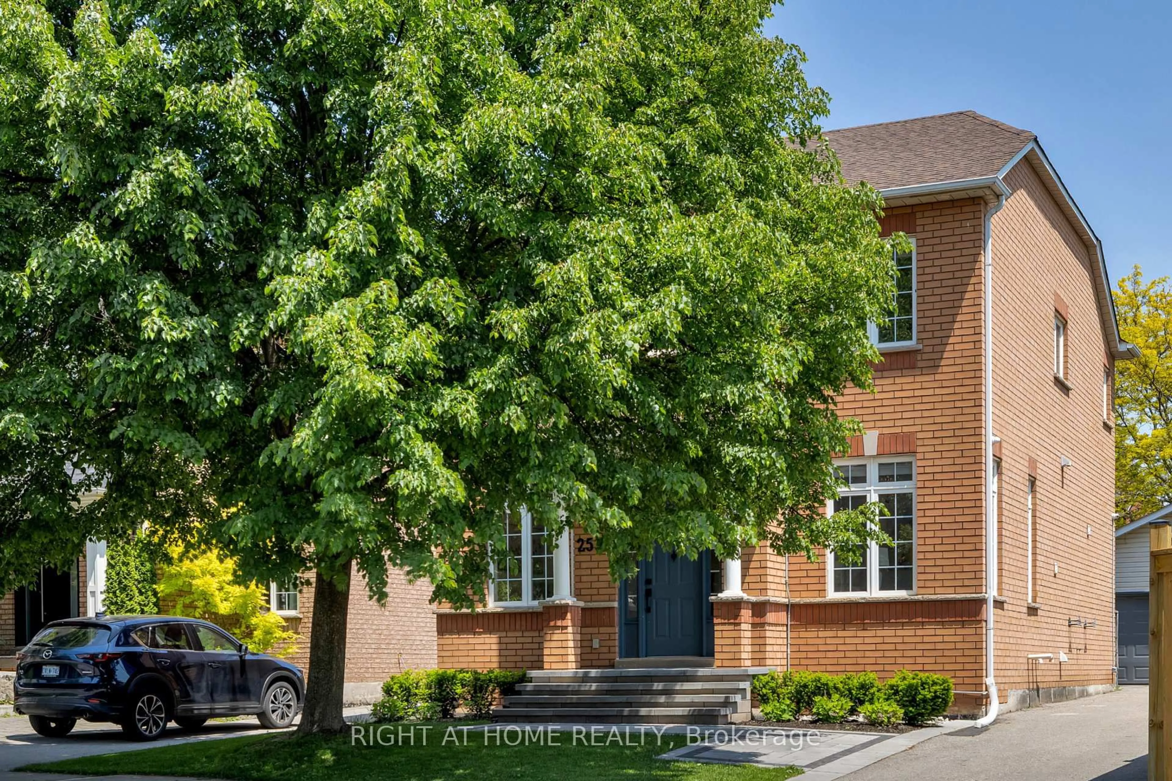 Home with brick exterior material, street for 2591 Castle Hill Cres, Oakville Ontario L6H 6J1