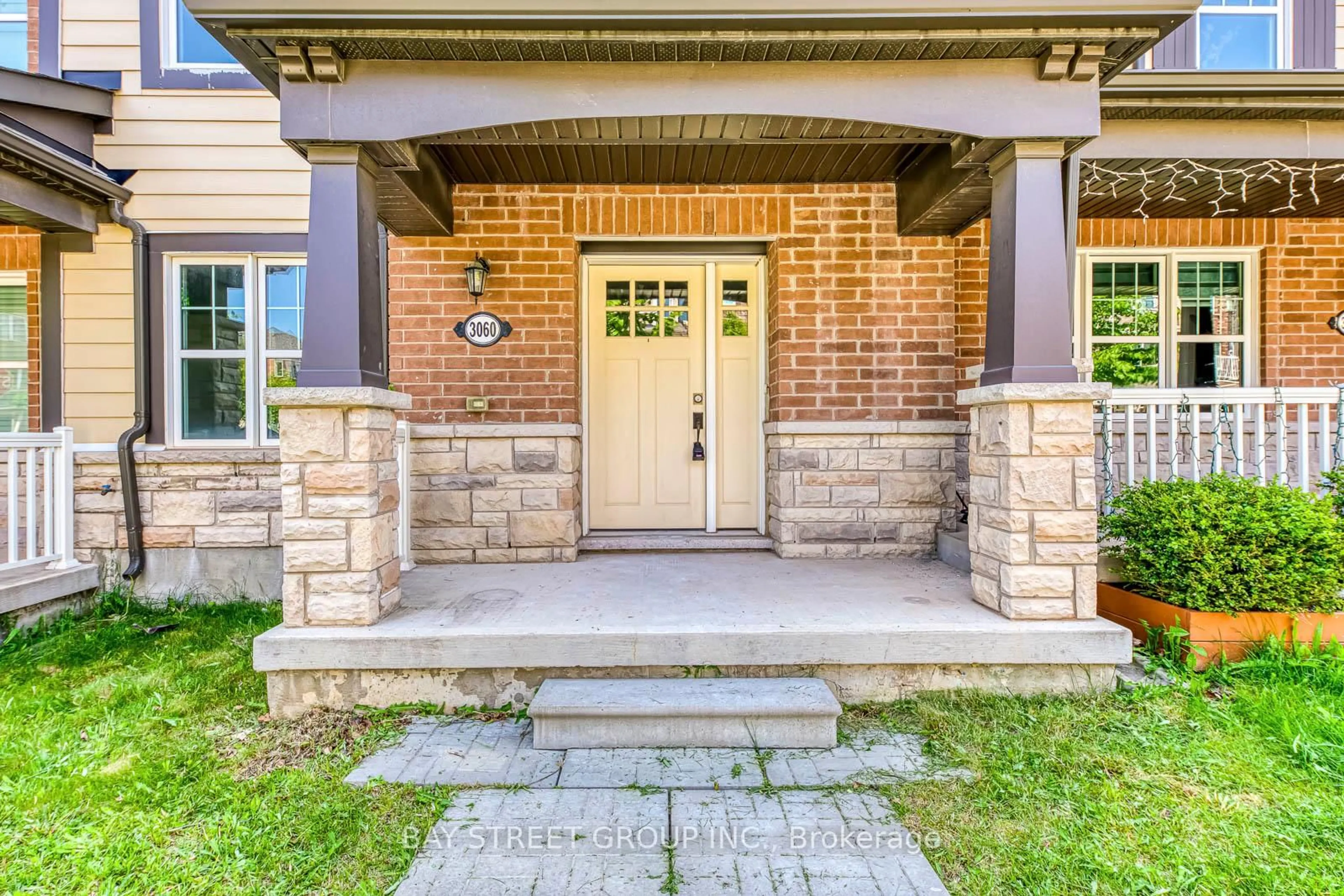 Home with brick exterior material, street for 3060 Harebell Gate, Oakville Ontario L6M 0Y9