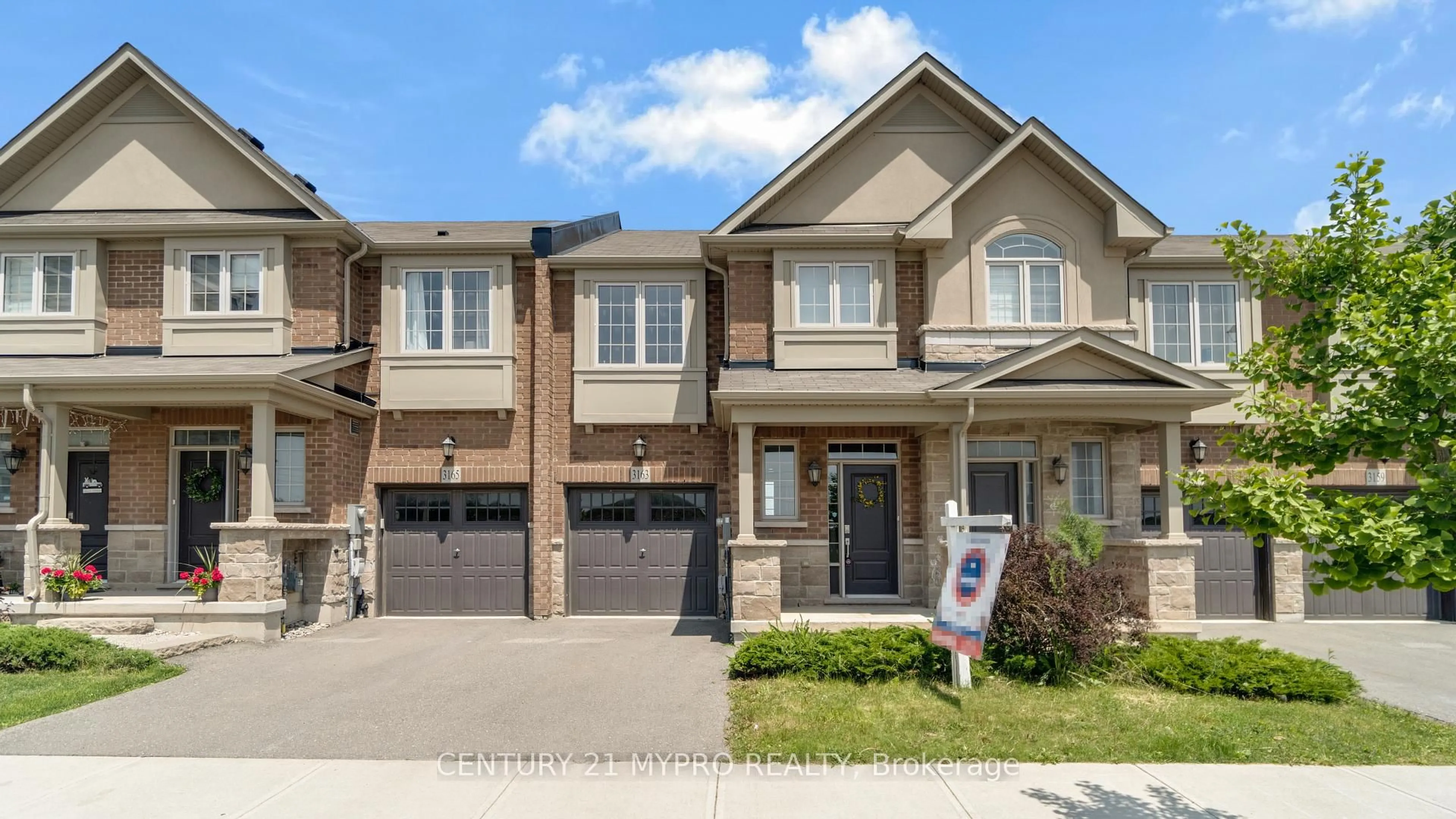 Home with brick exterior material, street for 3163 William Coltson Ave, Oakville Ontario L6H 7E3