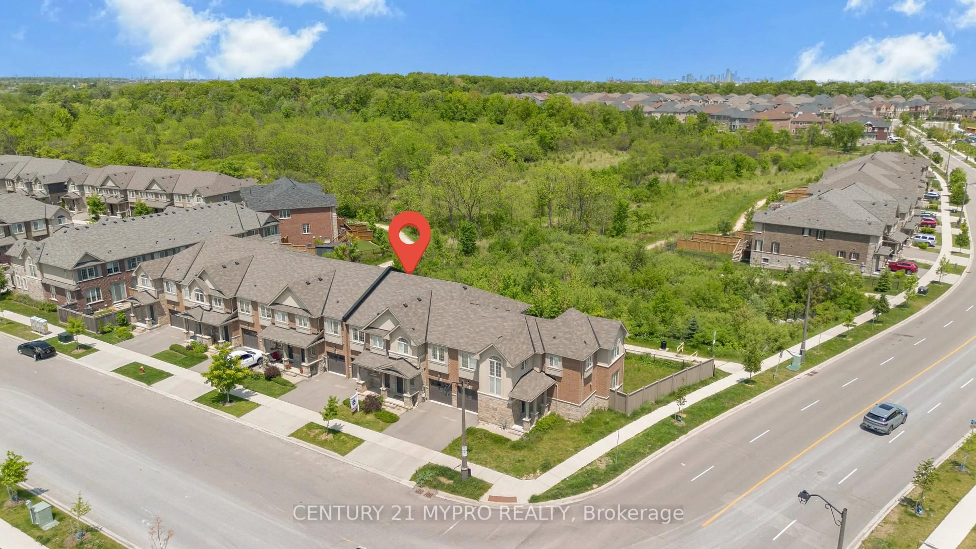 A pic from outside/outdoor area/front of a property/back of a property/a pic from drone, street for 3163 William Coltson Ave, Oakville Ontario L6H 7E3