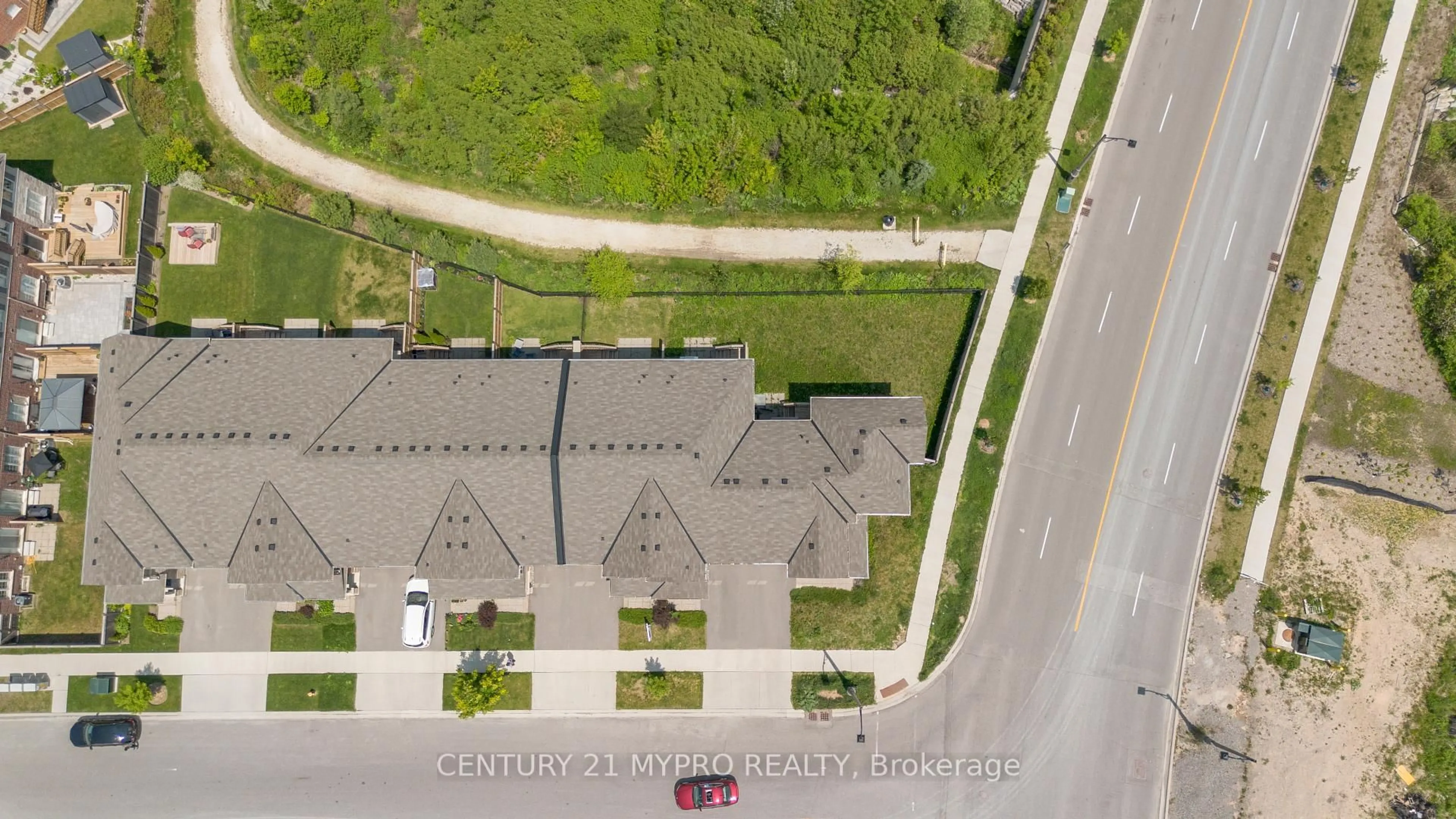 A pic from outside/outdoor area/front of a property/back of a property/a pic from drone, city buildings view from balcony for 3163 William Coltson Ave, Oakville Ontario L6H 7E3