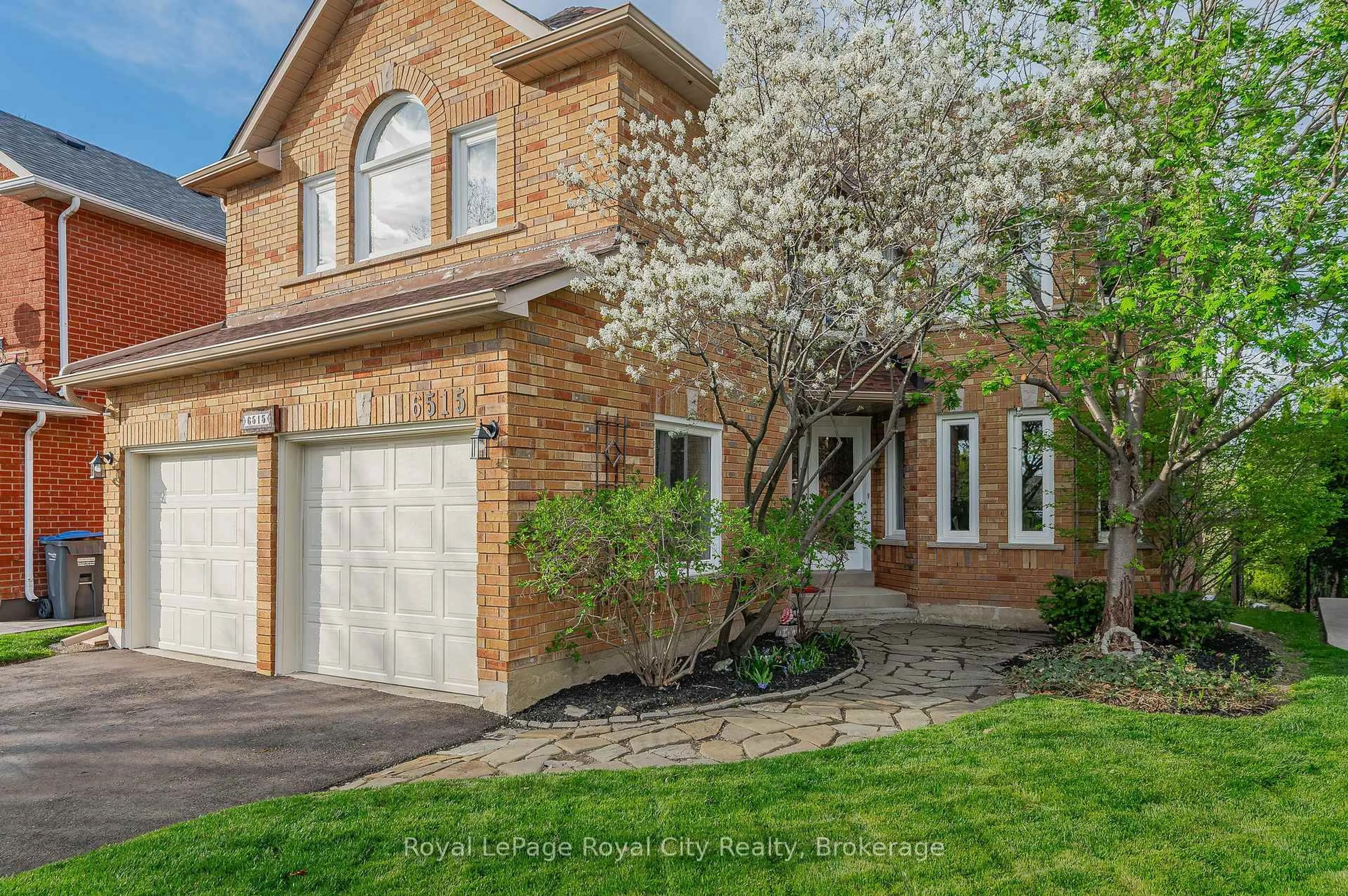Home with brick exterior material, street for 6515 Alderwood Tr, Mississauga Ontario L5N 6W5