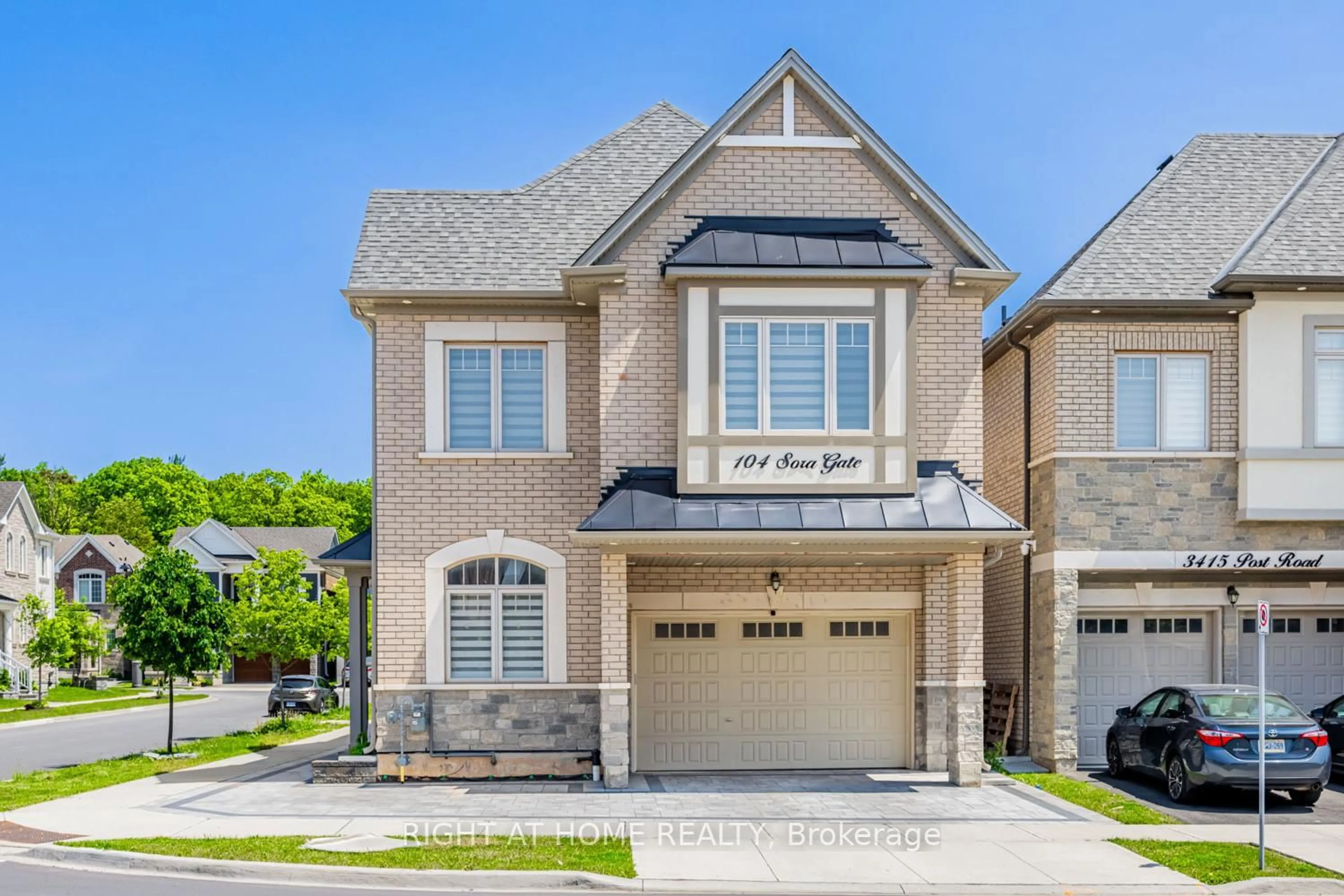 Home with brick exterior material, street for 104 Sora Gate, Oakville Ontario L6H 0Y4
