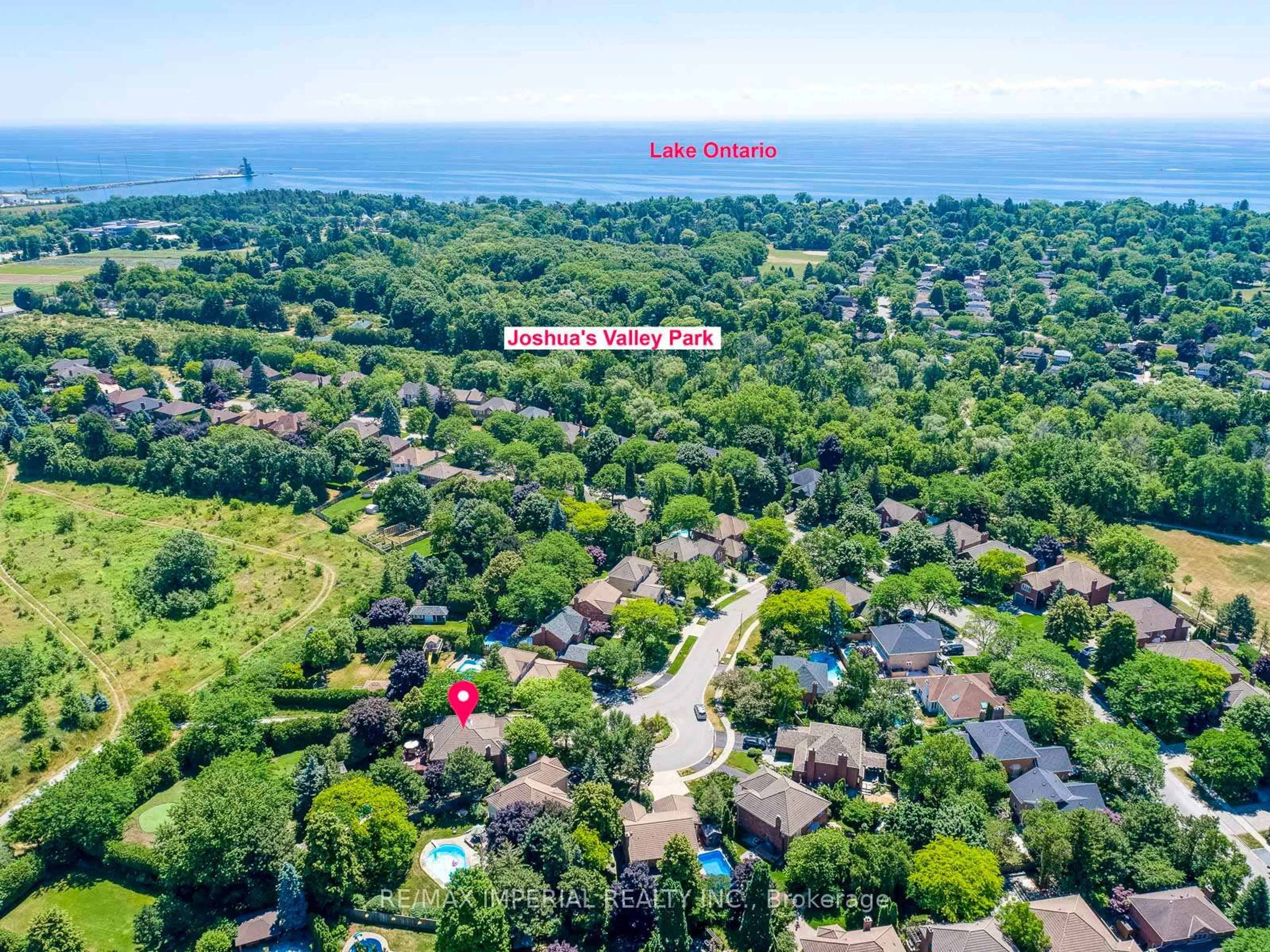 A pic from outside/outdoor area/front of a property/back of a property/a pic from drone, water/lake/river/ocean view for 341 Acacia Crt, Oakville Ontario L6J 6K5