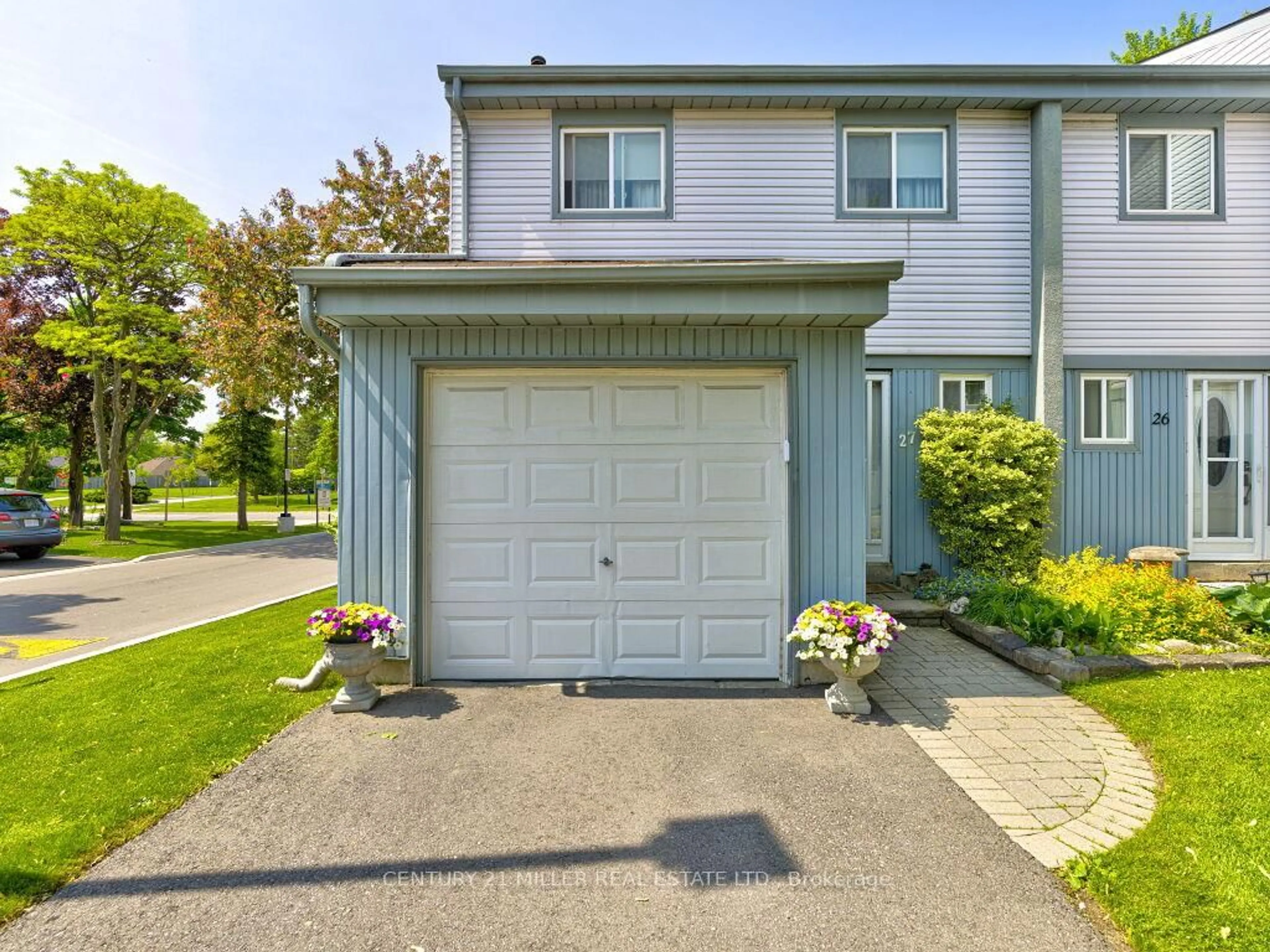 Unknown for 121 Falconer Dr #27, Mississauga Ontario L5N 2K8