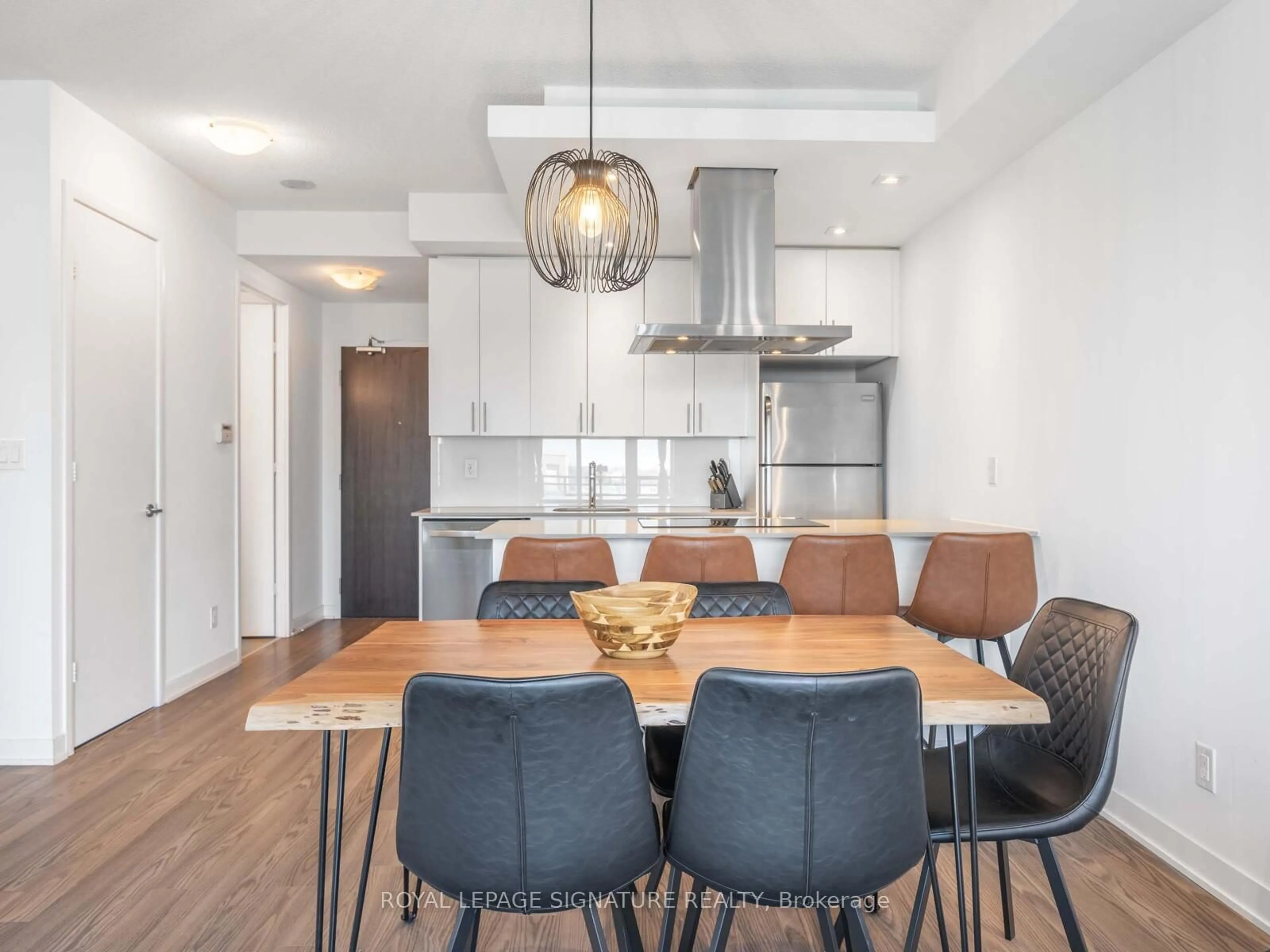 Open concept kitchen, wood/laminate floor for 165 Legion Rd #2233, Toronto Ontario M8Y 0B3