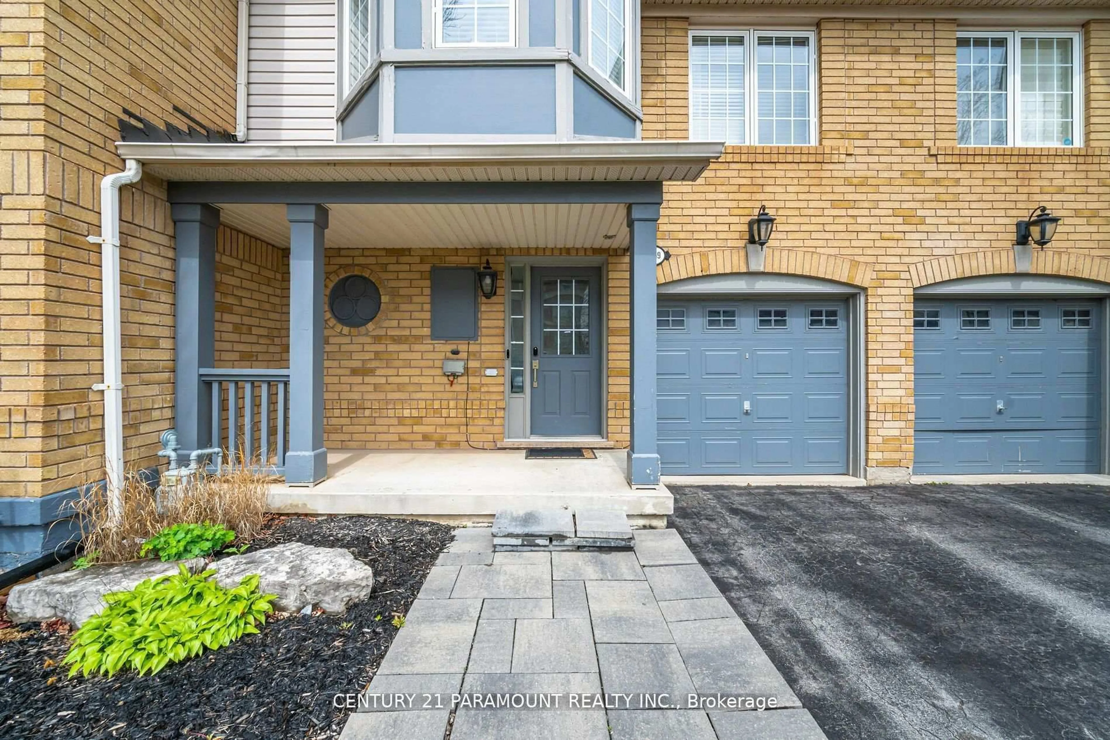 Home with brick exterior material, street for 2159 Baronwood Dr, Oakville Ontario L6M 4S4