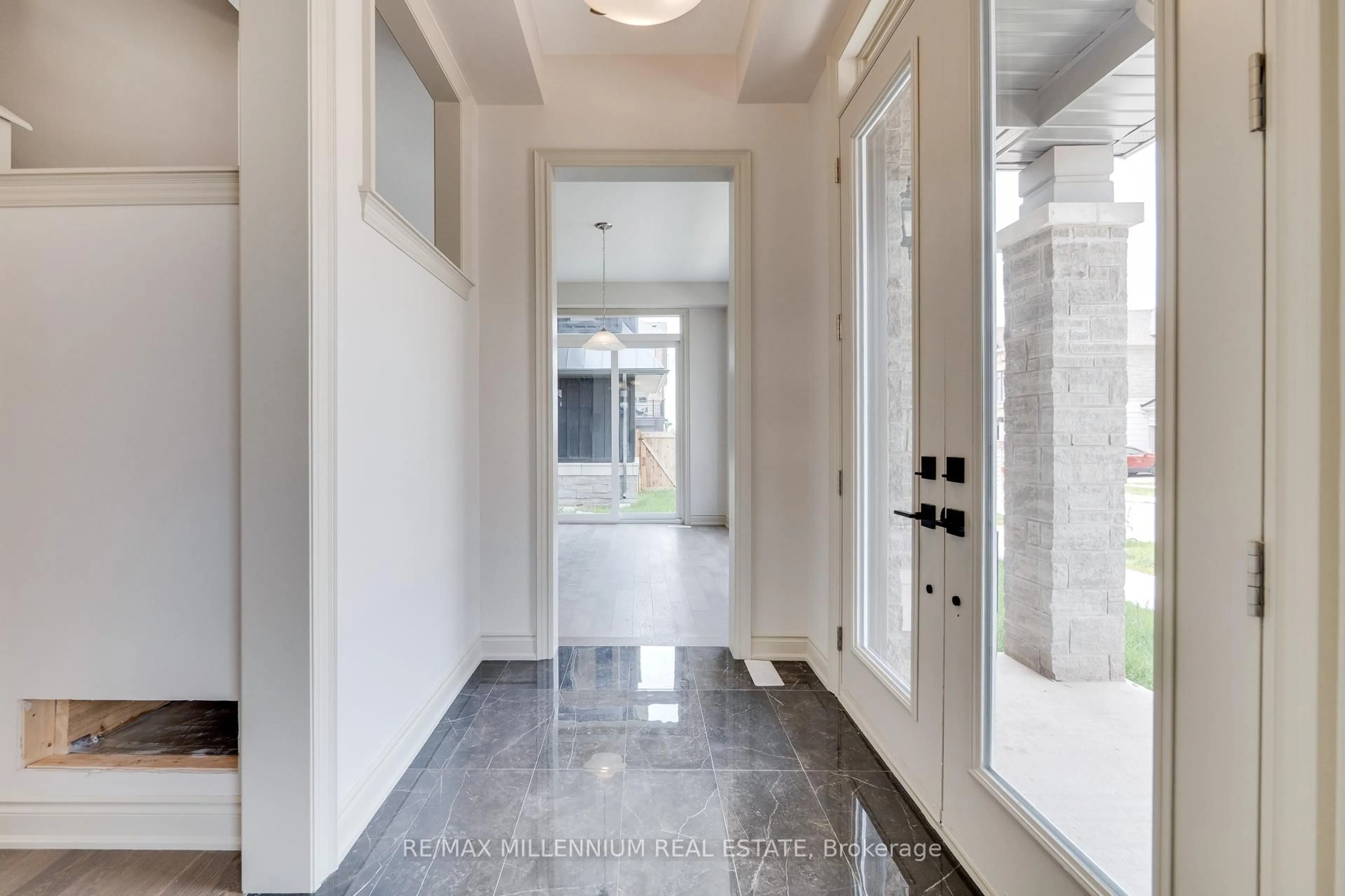 Indoor entryway for 20 William Crawley Way, Oakville Ontario L6H 7C5